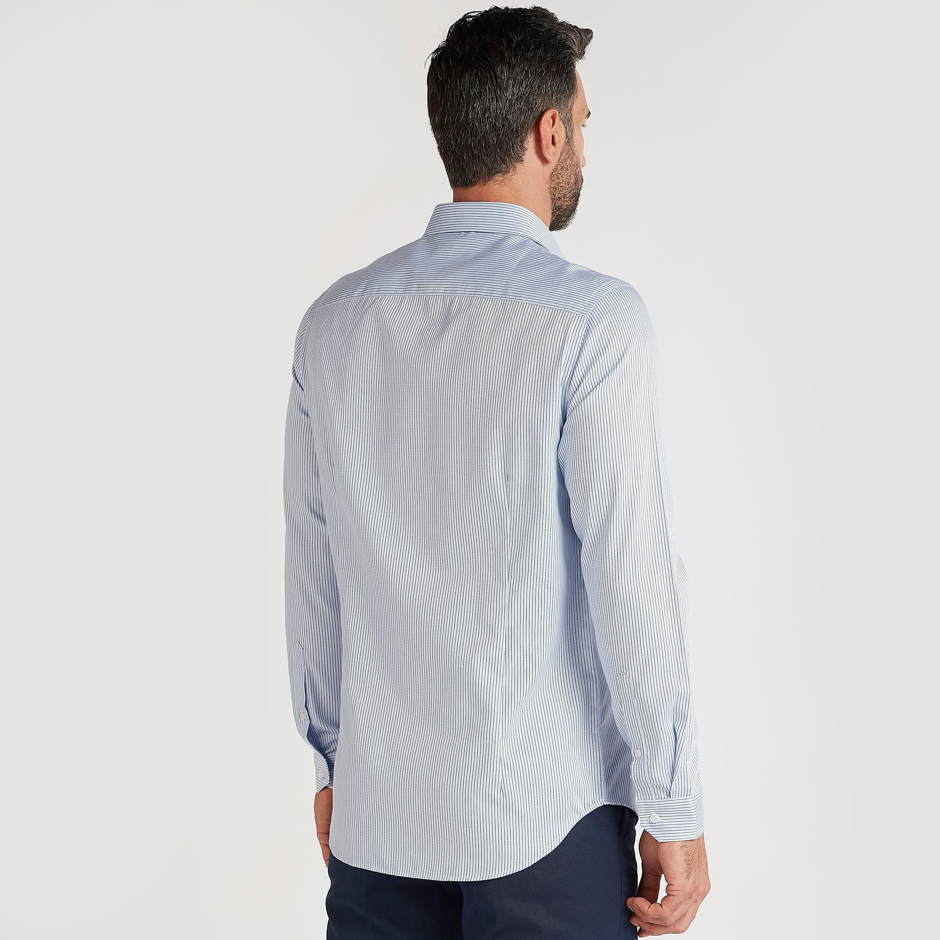 قميص سليم فيت مخطط بياقة واسعة وأكمام طويلة-men-clothing-shirts-image-4