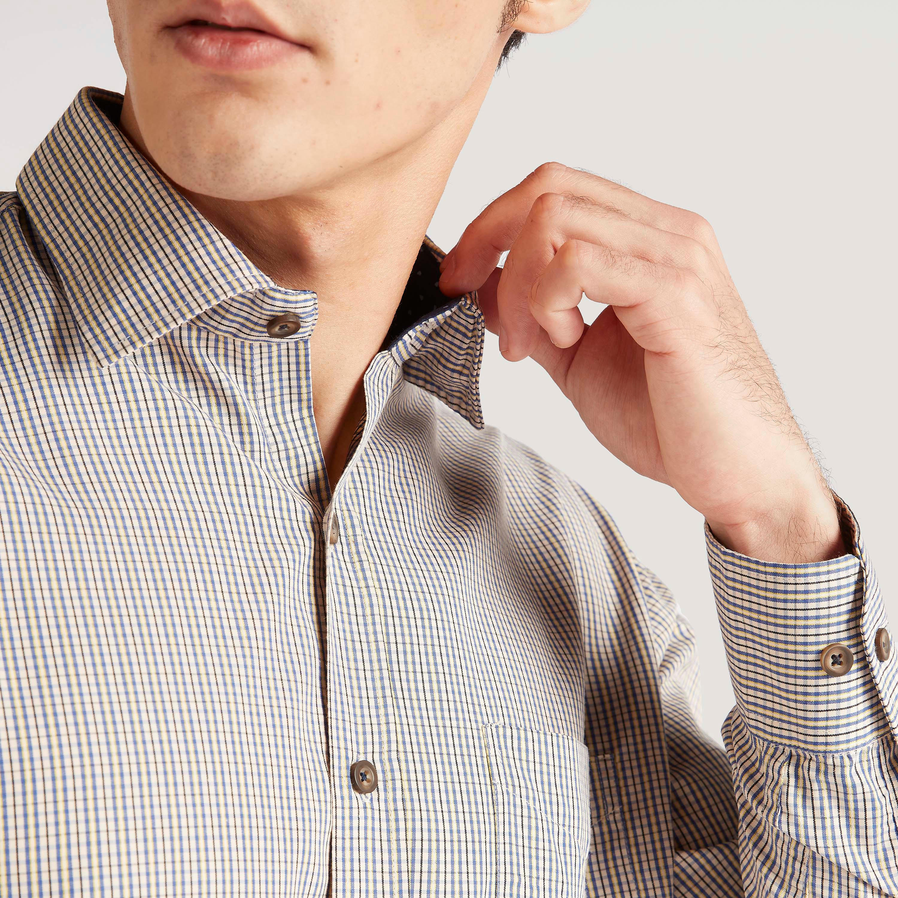 قميص كاروهات بأكمام طويلة وجيب-men-clothing-shirts-image-1