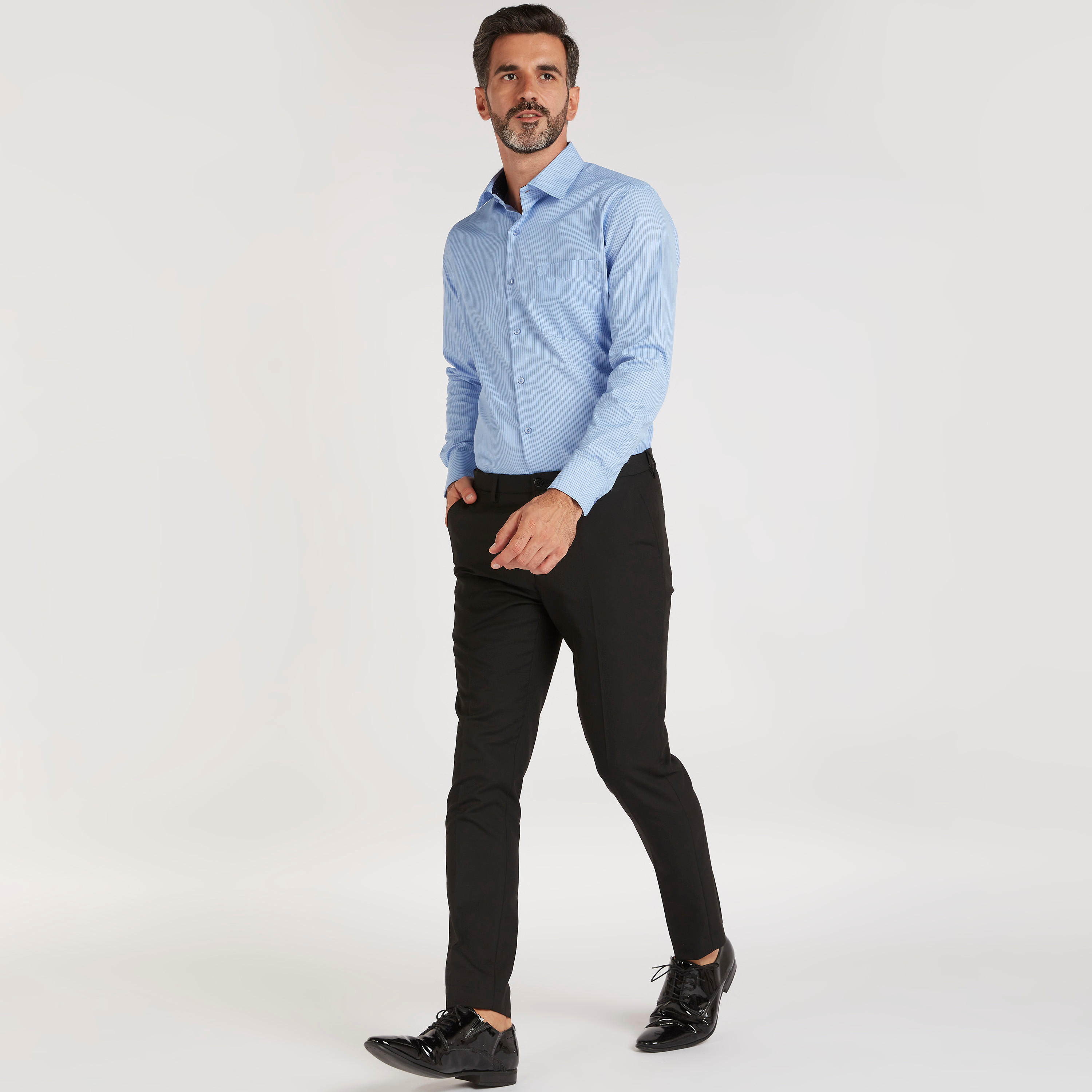 قميص رسمي مخطط بأكمام طويلة وجيب على الصدر-men-clothing-shirts-image-2