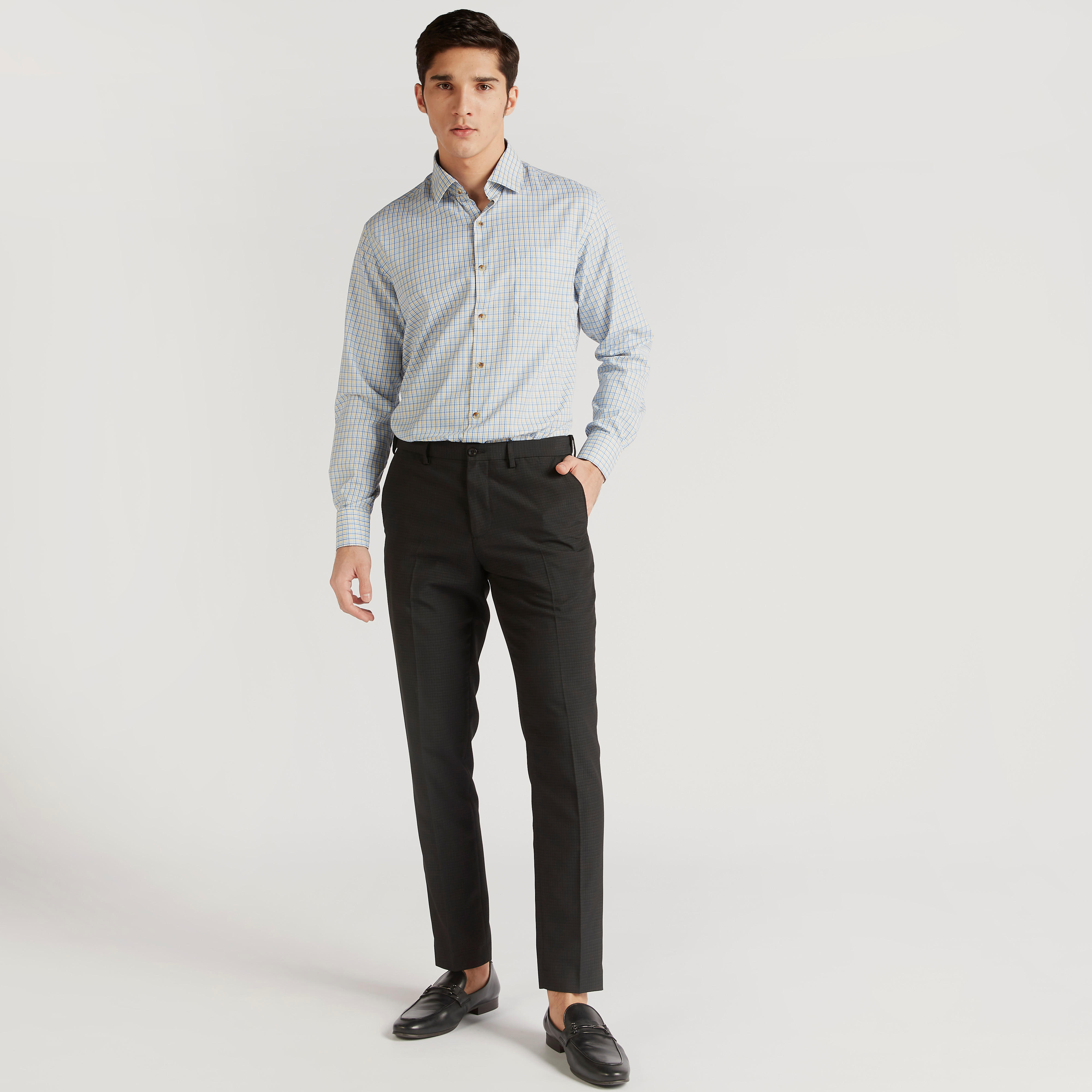 قميص رسمي كاروهات بزر علوي وأكمام طويلة وجيب على الصدر-men-clothing-shirts-image-2