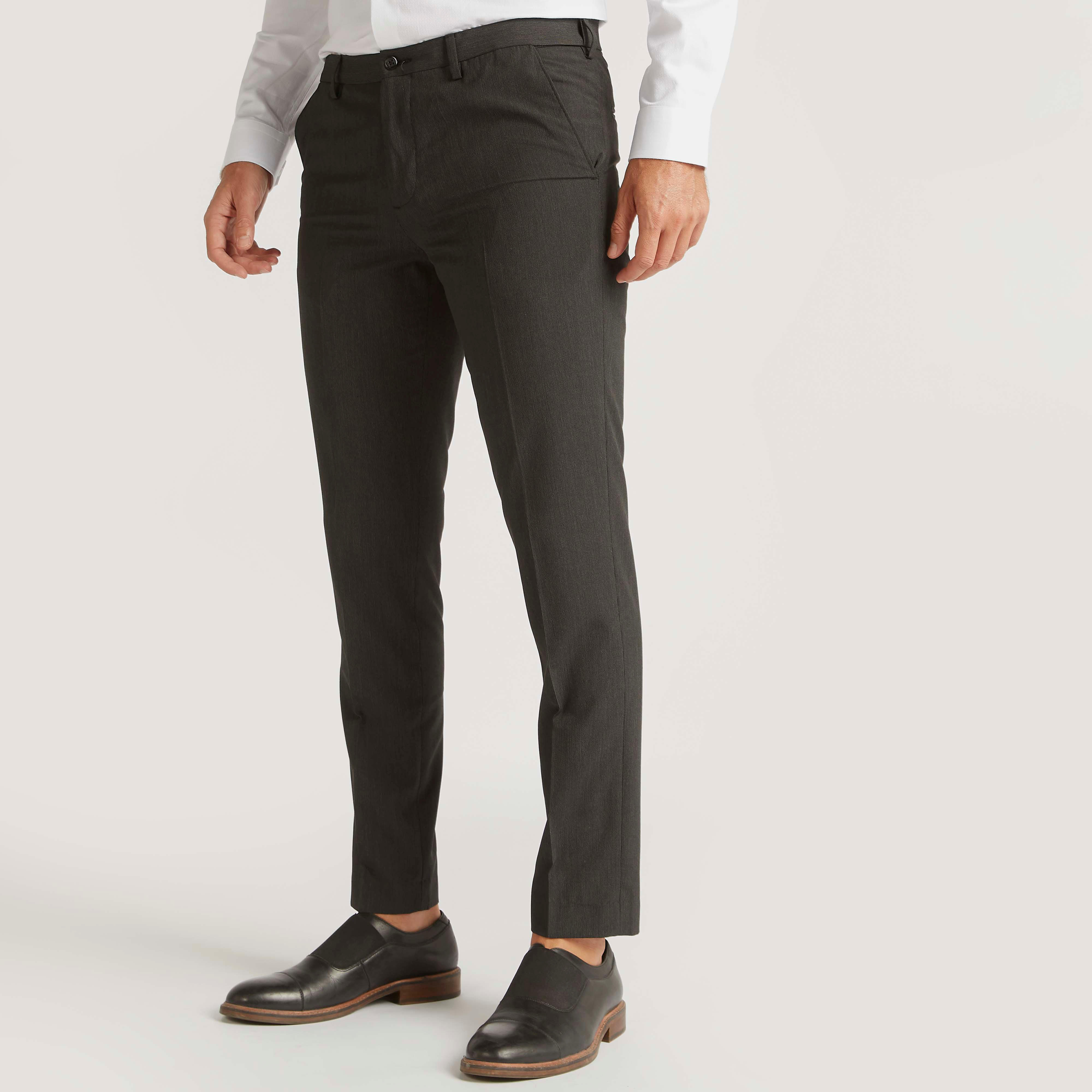 بنطلون رسمي بارز الملمس بزر إغلاق وجيوب من بوسيني-men-clothing-bottoms-trousersandchinos-trousers-image-1