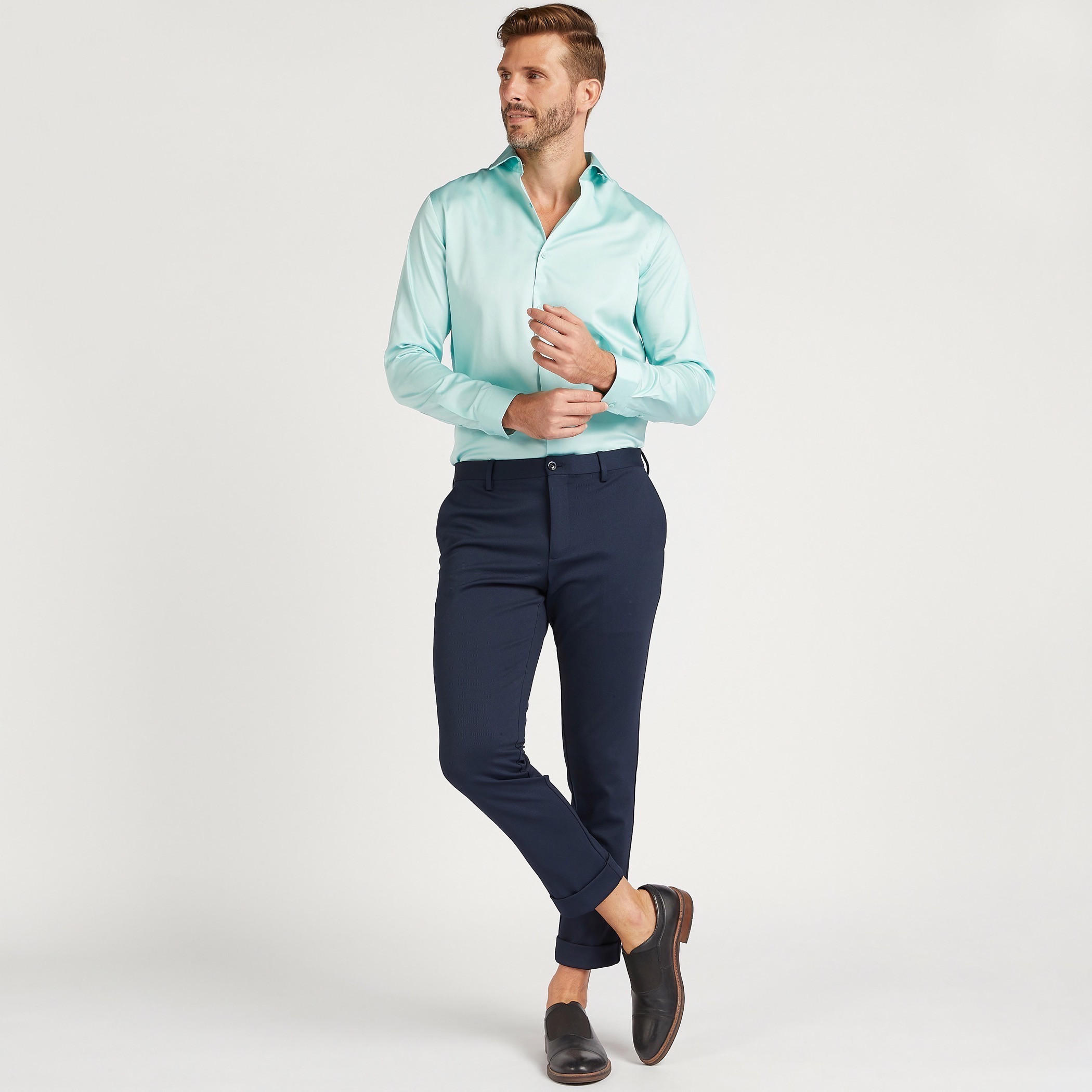 قميص سادة بياقة عادية وأكمام طويلة-men-clothing-shirts-image-3