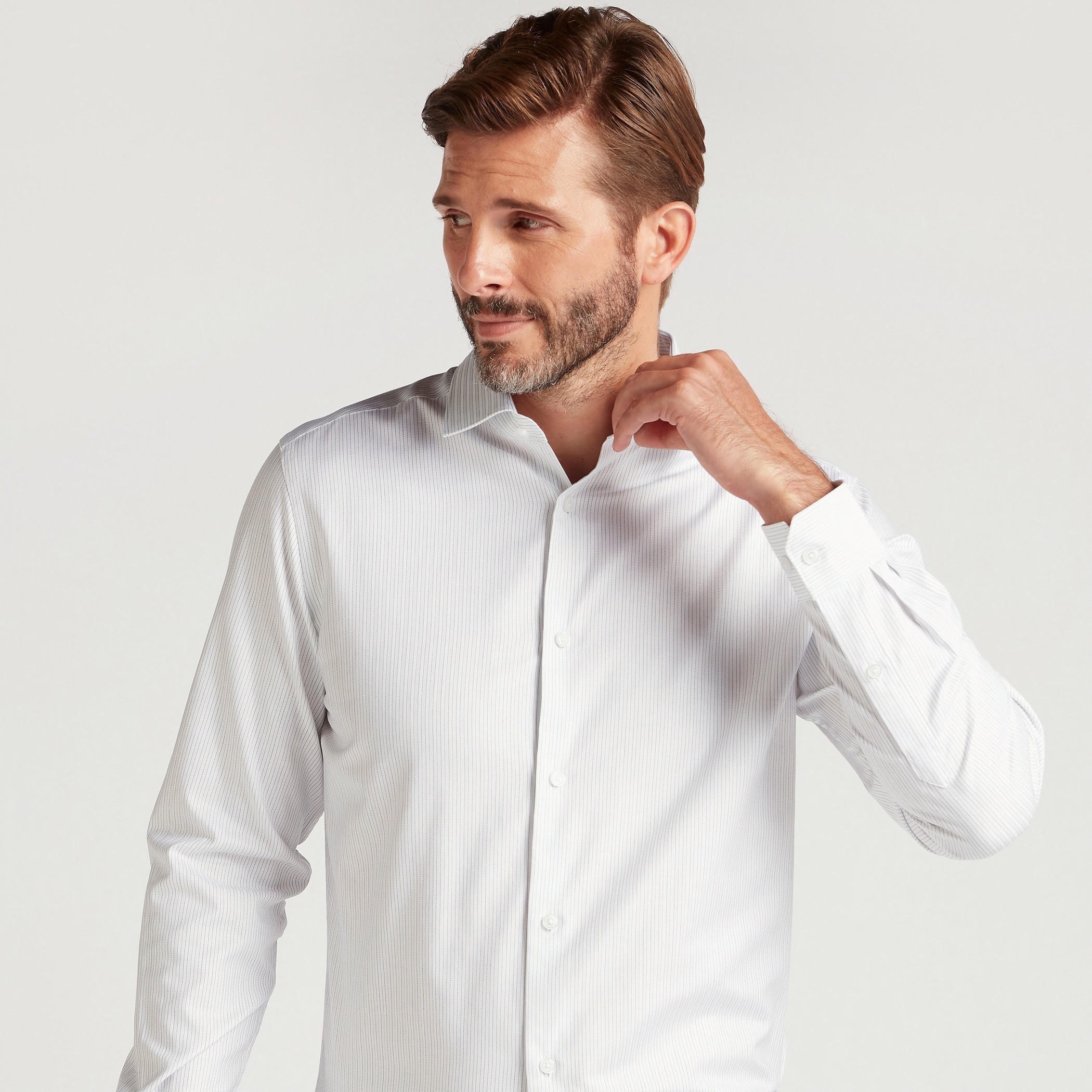 قميص مقلّم بياقة واسعة وأكمام طويلة-men-clothing-shirts-image-5