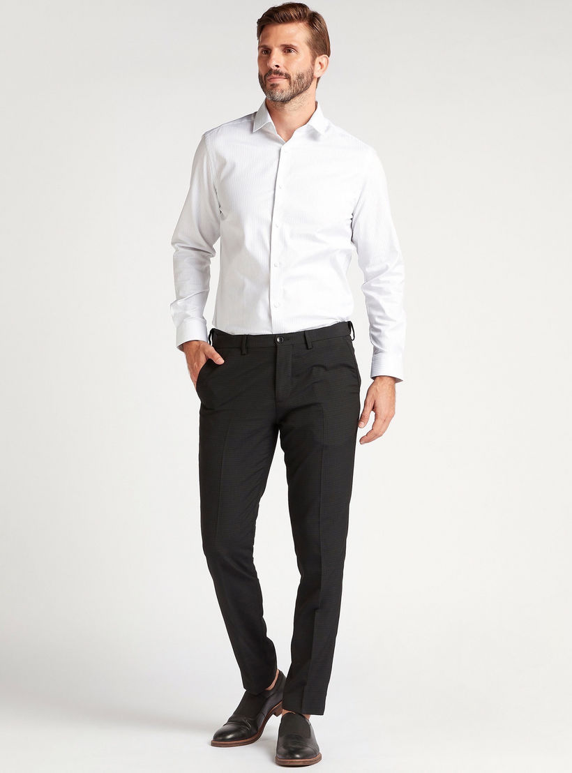 قميص مقلّم بياقة واسعة وأكمام طويلة-men-clothing-shirts-image-4