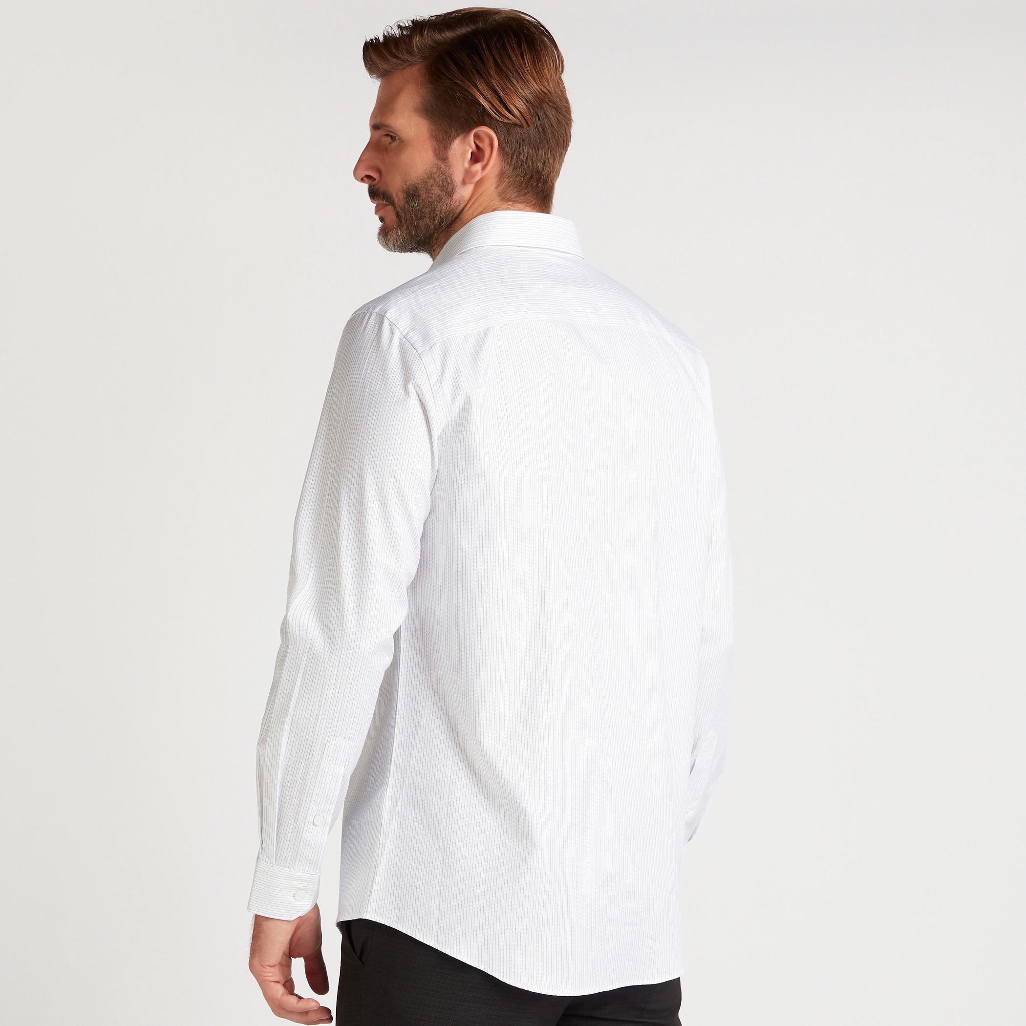 قميص مقلّم بياقة واسعة وأكمام طويلة-men-clothing-shirts-image-2