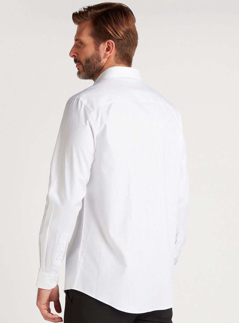 قميص مقلّم بياقة واسعة وأكمام طويلة-men-clothing-shirts-image-2