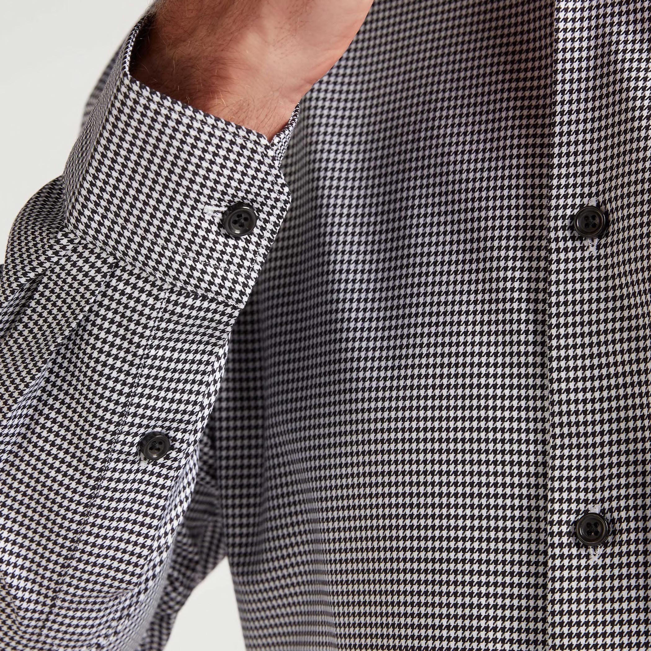 قميص مربعات بأكمام طويلة وزر علوي-men-clothing-shirts-image-5