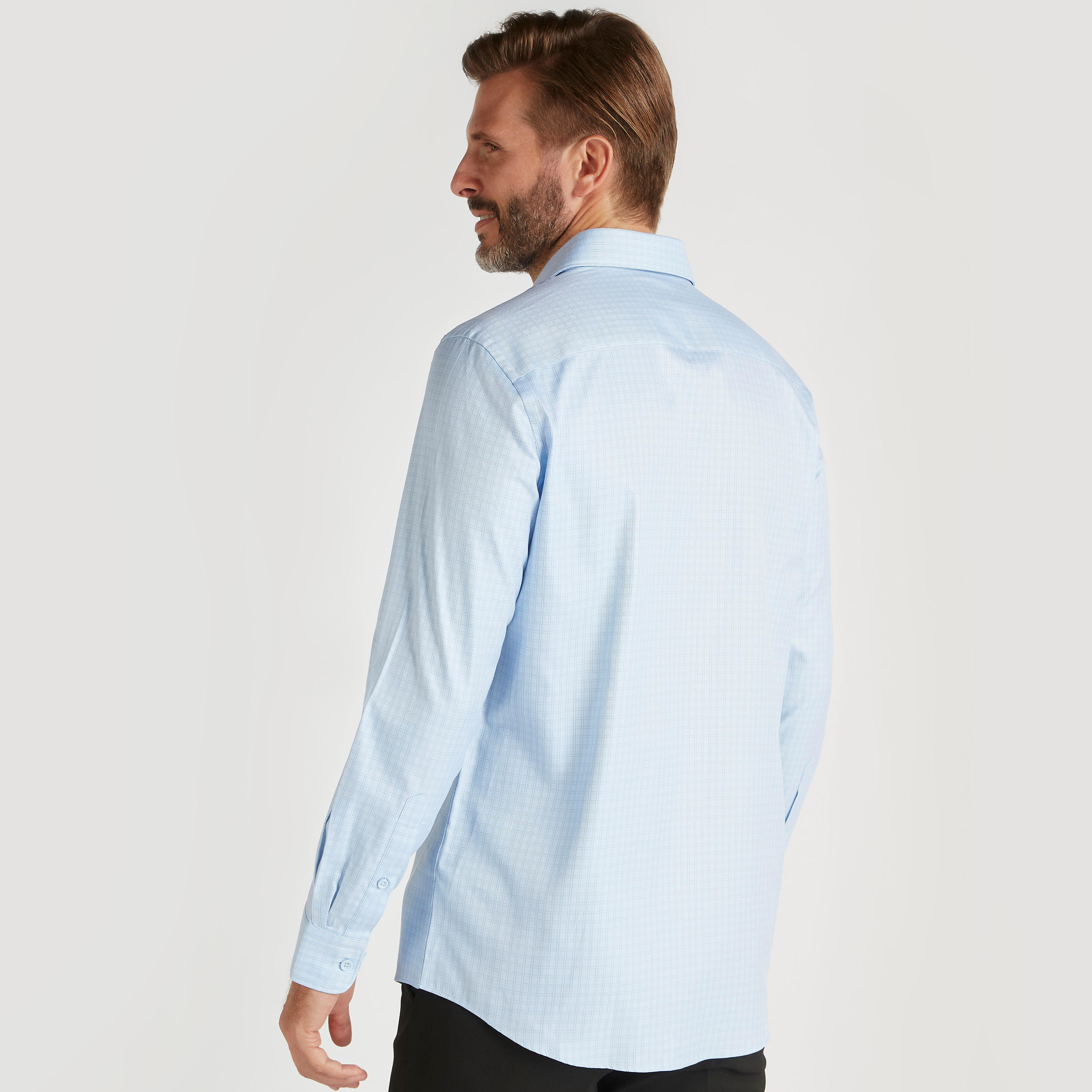 قميص بارز الملمس بياقة واسعة وأكمام طويلة-men-clothing-shirts-image-4