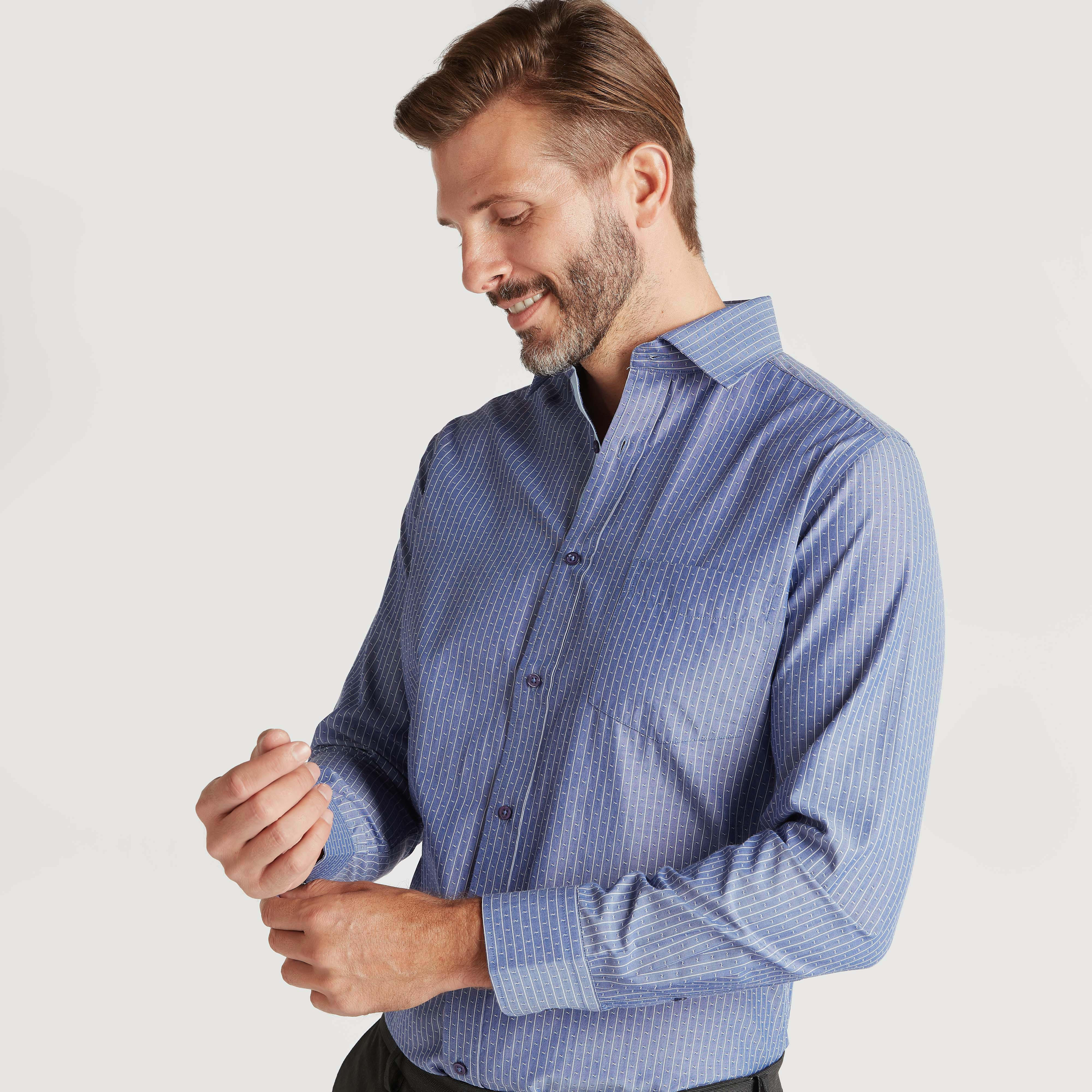 قميص رسمي مقلّم بأكمام طويلة وزر إغلاق-men-clothing-shirts-image-1