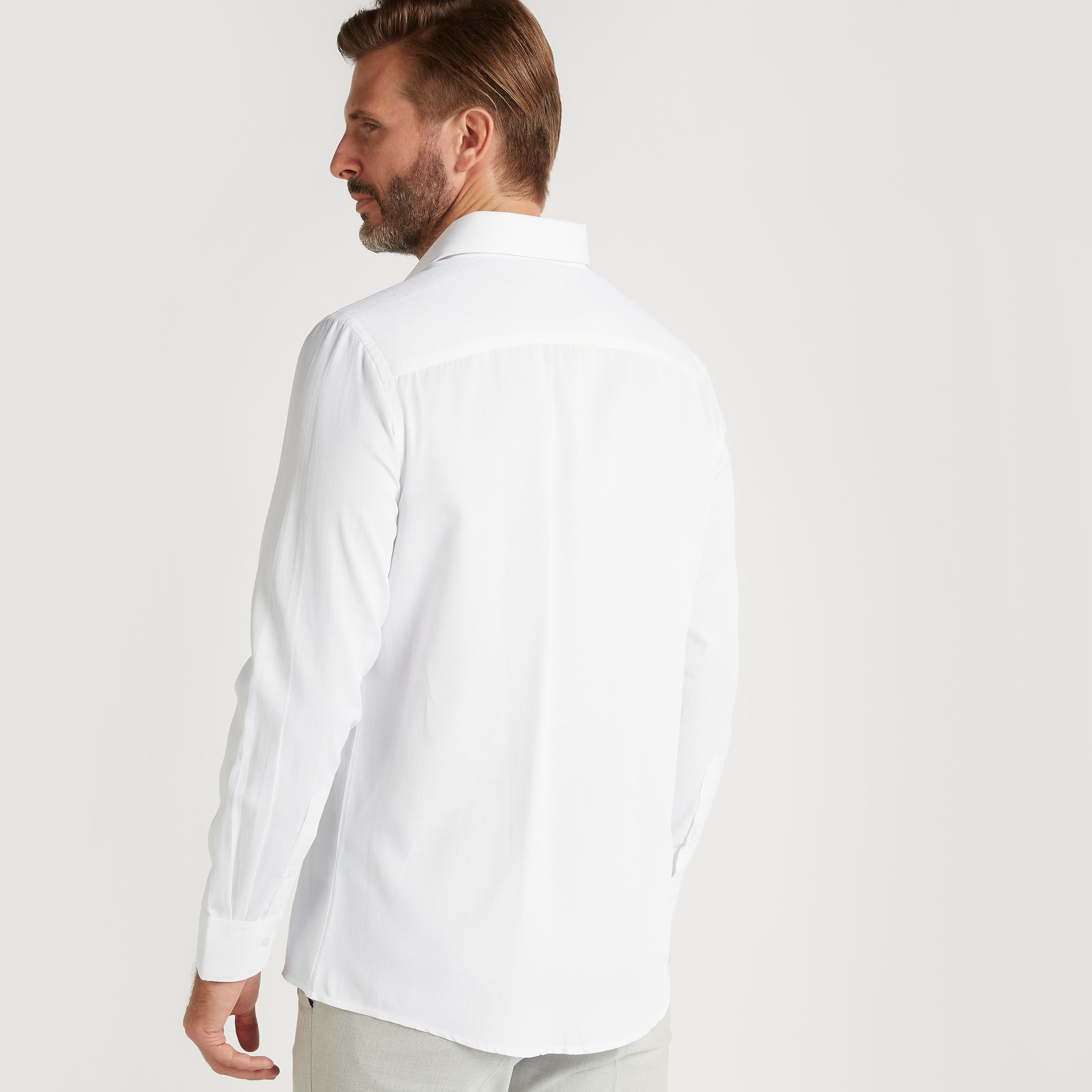 قميص بارز الملمس بياقة عاديّة وأكمام طويلة-men-clothing-shirts-image-4
