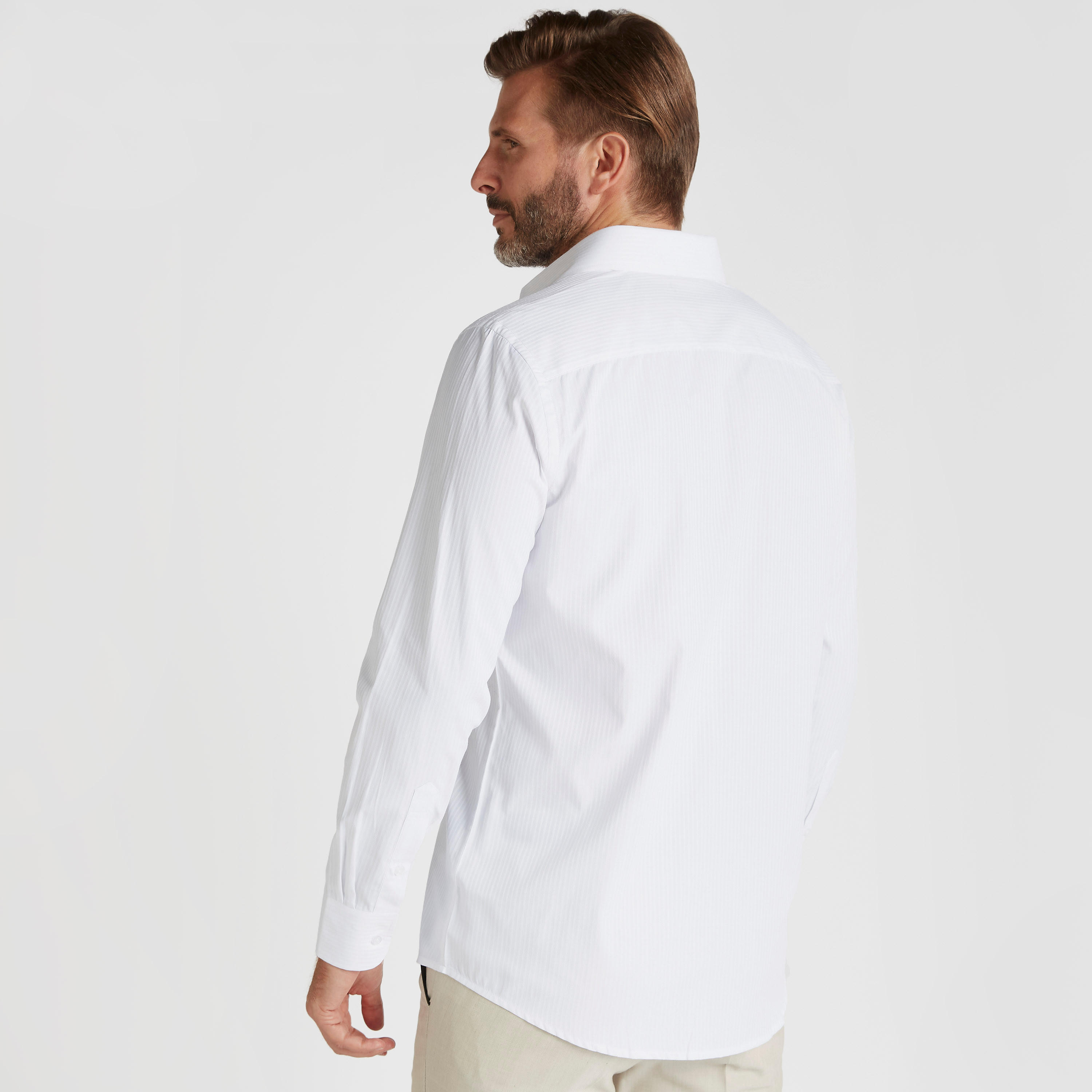 قميص رسمي بارز الملمس بأكمام طويلة وجيب-men-clothing-shirts-image-4