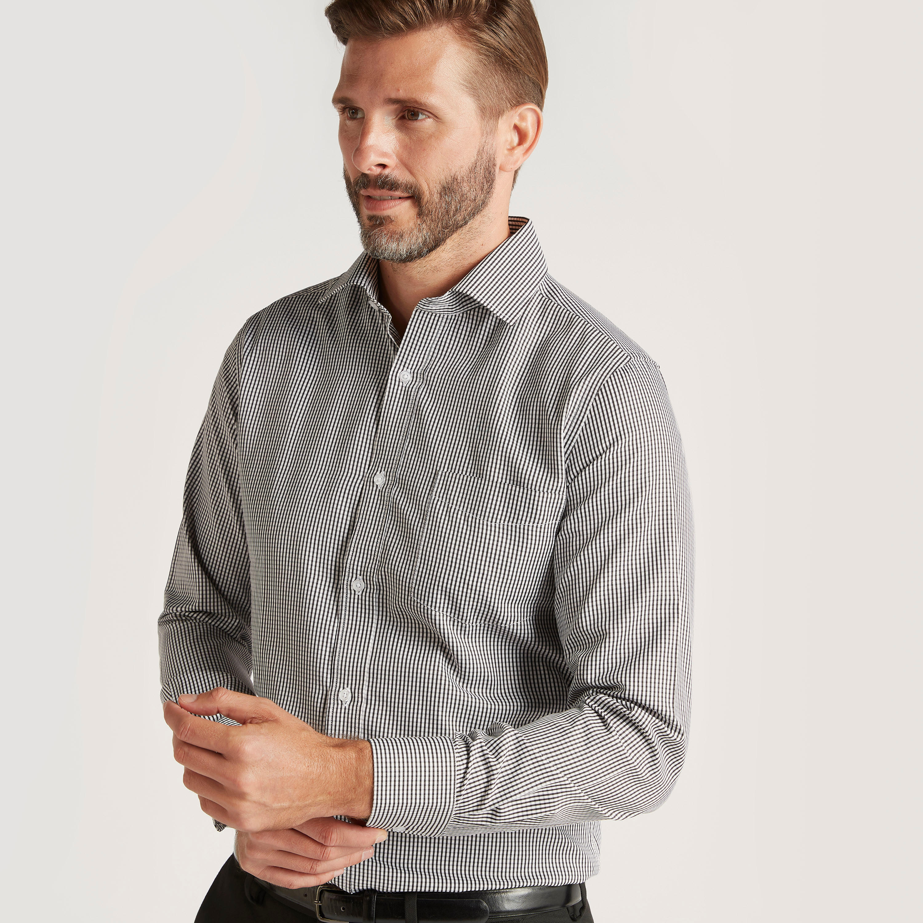 قميص رسمي كاروهات بأكمام طويلة وجيب-men-clothing-shirts-image-1