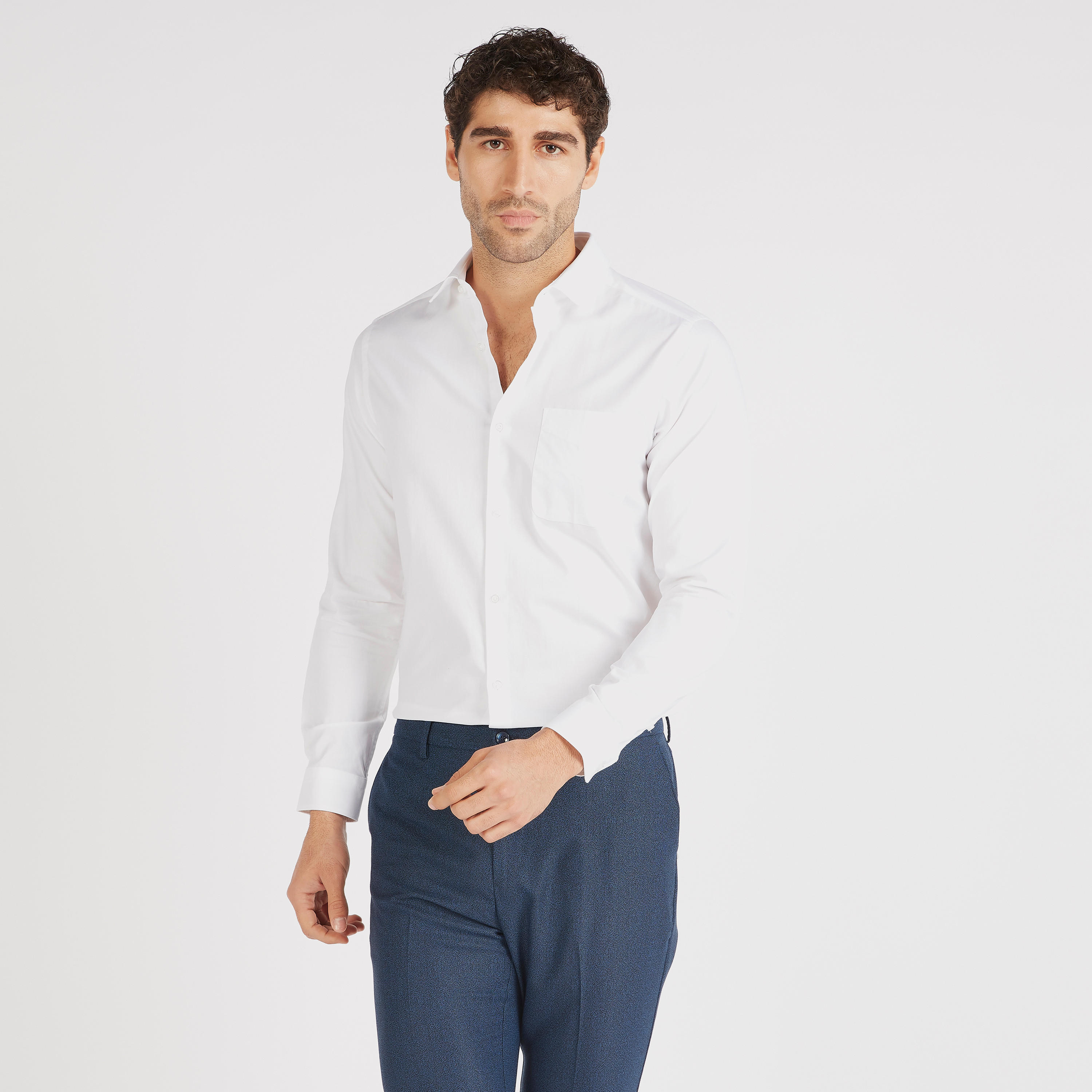 قميص سادة بأزرار وأكمام طويلة وجيوب-men-clothing-shirts-image-1