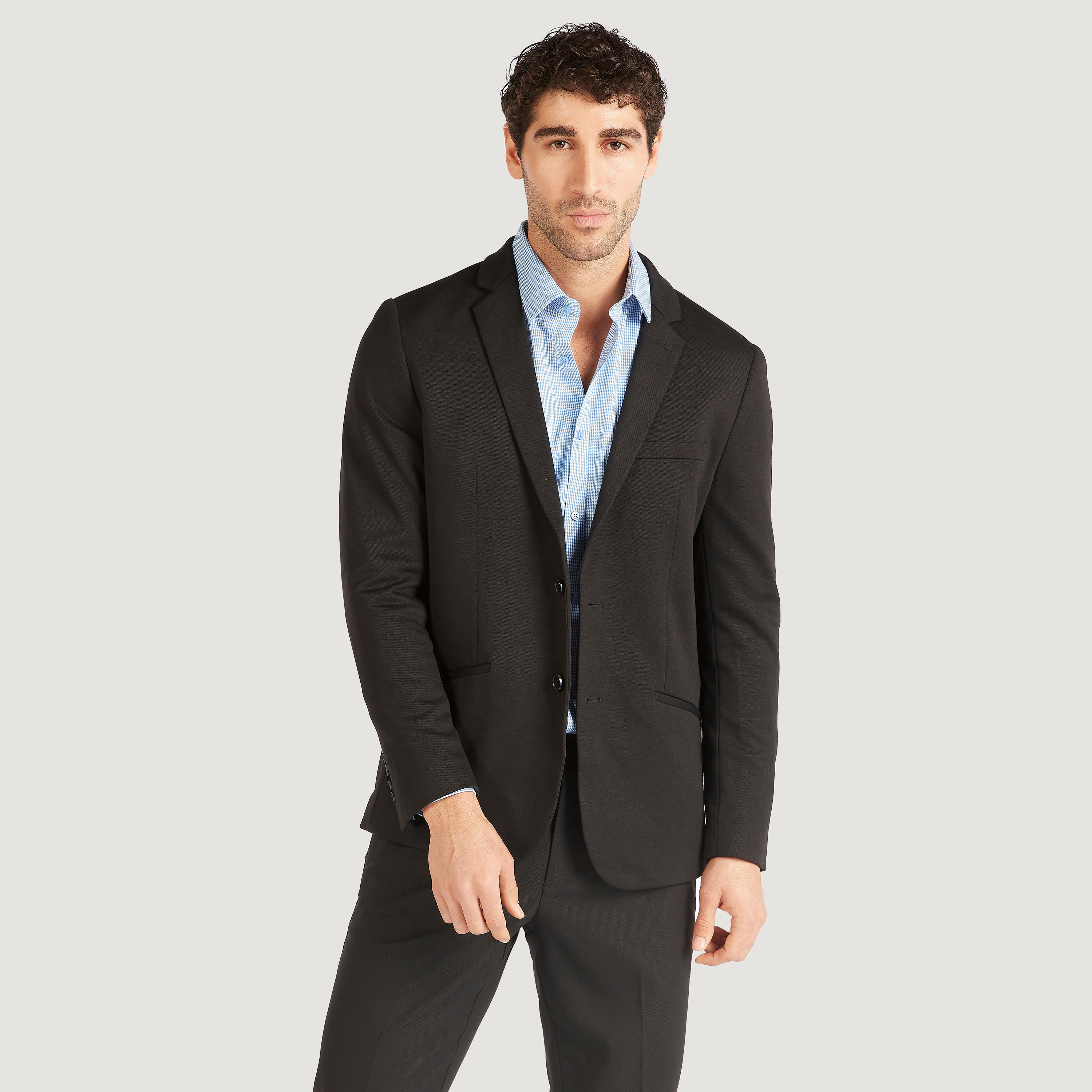 بليزر سادة بقصّة سليم وأكمام طويلة وجيوب داخلية-men-winterwear-jacketsandblazers-image-1