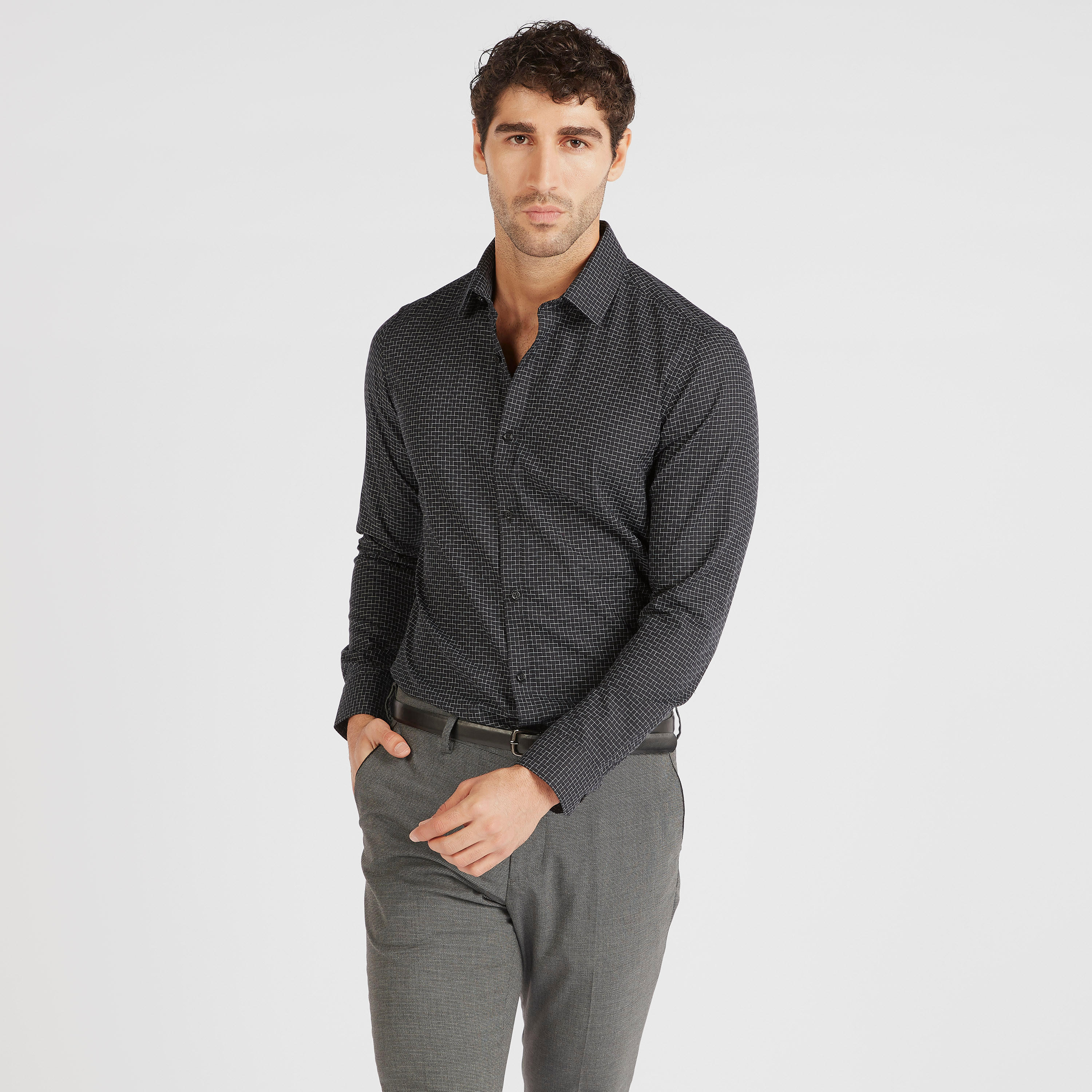 قميص بقصة سليم وأكمام طويلة وياقة عادية وطبعات-men-clothing-shirts-image-1