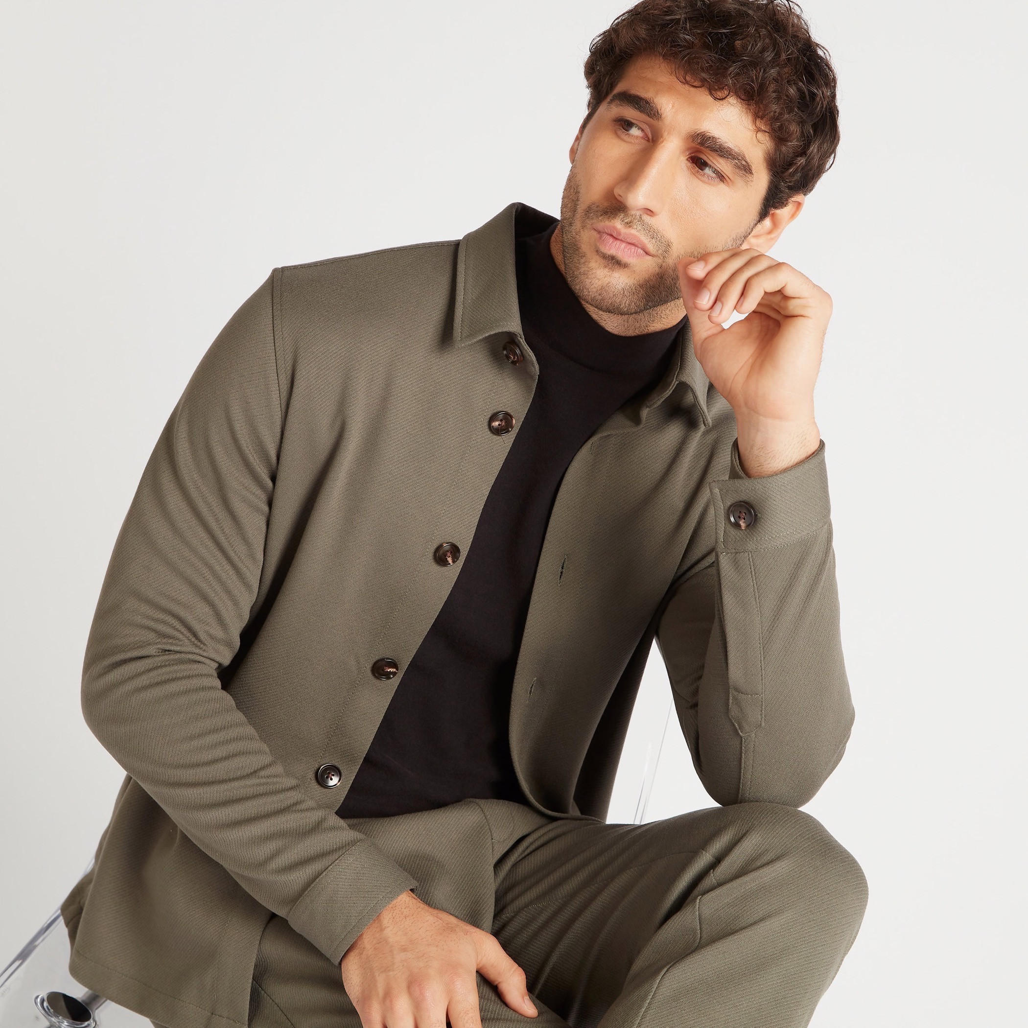 جاكيت بارز الملمس بياقة عادية وأكمام طويلة-men-clothing-jacketsandblazers-jackets-image-1