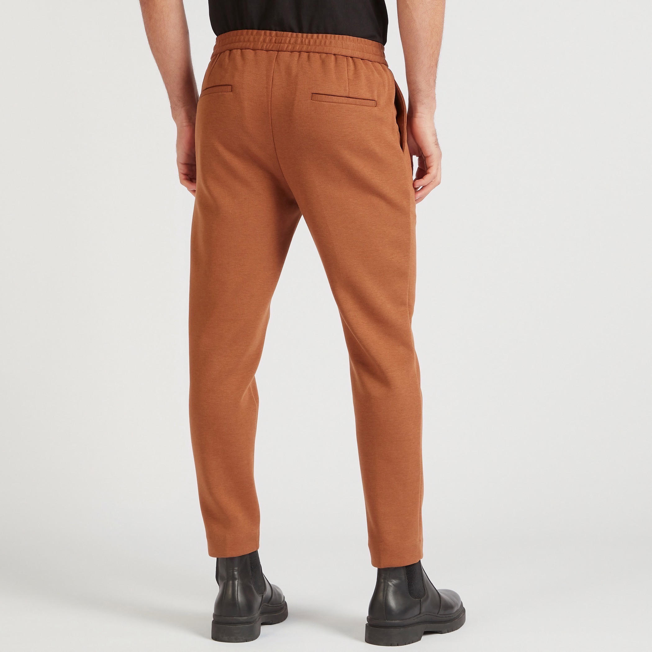 بنطلون سادة بقصّة سليم وخصر مطّاطي-men-clothing-bottoms-trousersandchinos-trousers-image-1