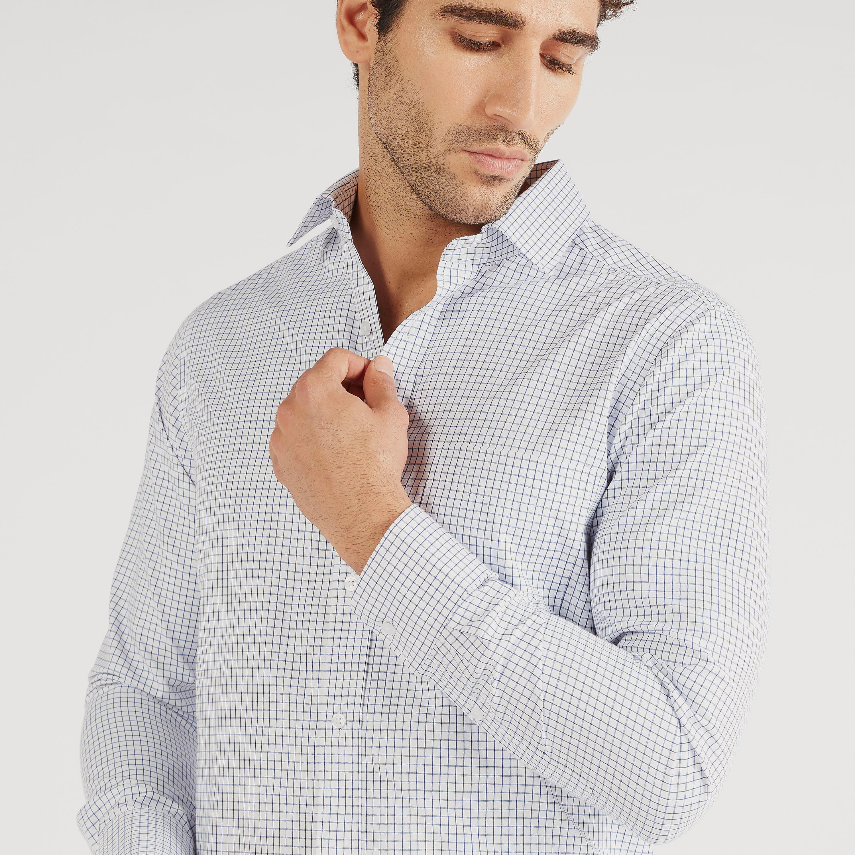 قميص كاروهات بأكمام طويلة وياقة عادية-men-clothing-shirts-image-3