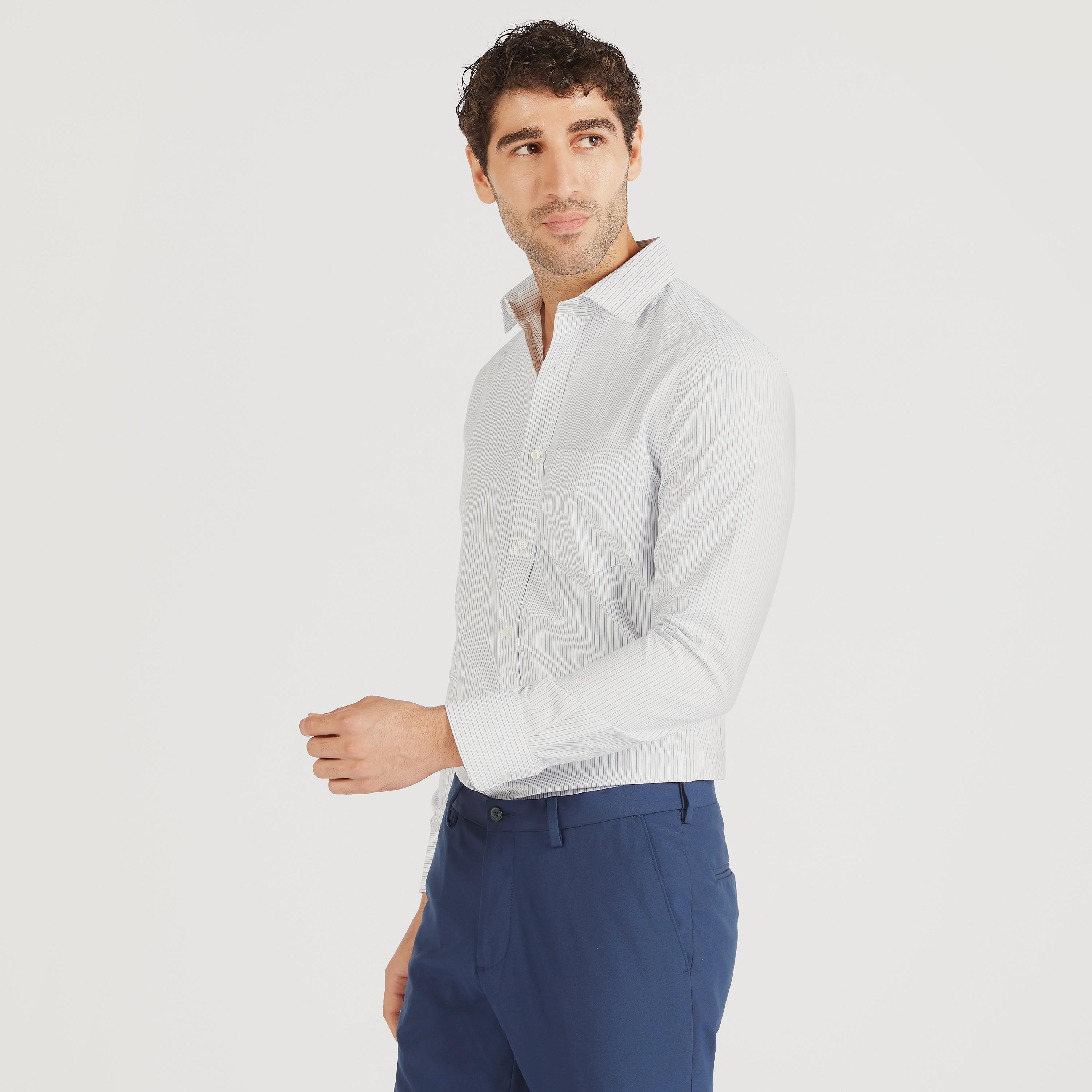 قميص رسمي مقلم بزر إغلاق وأكمام طويلة وجيب على الصدر-men-clothing-shirts-image-1