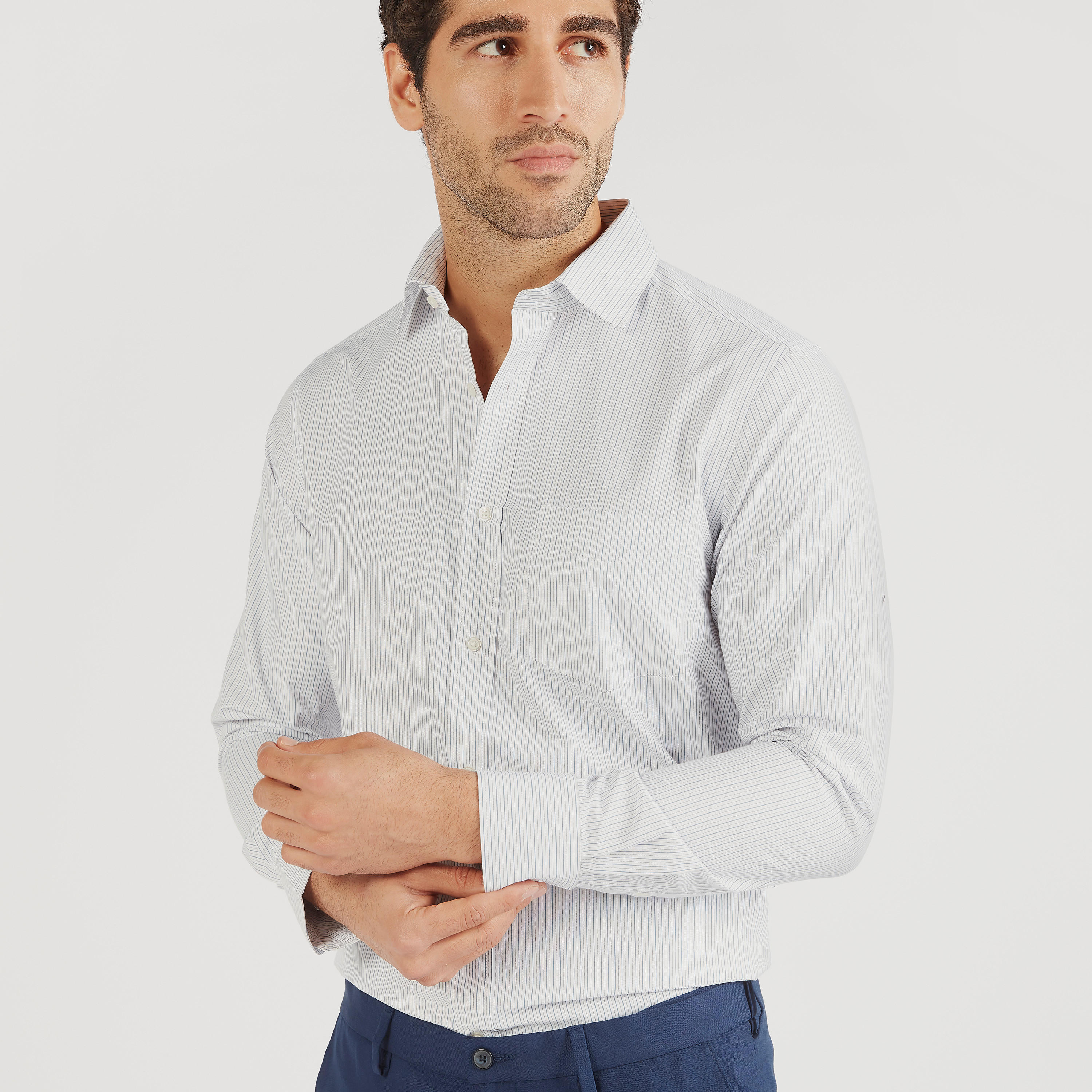 قميص رسمي مقلم بزر إغلاق وأكمام طويلة وجيب على الصدر-men-clothing-shirts-image-3