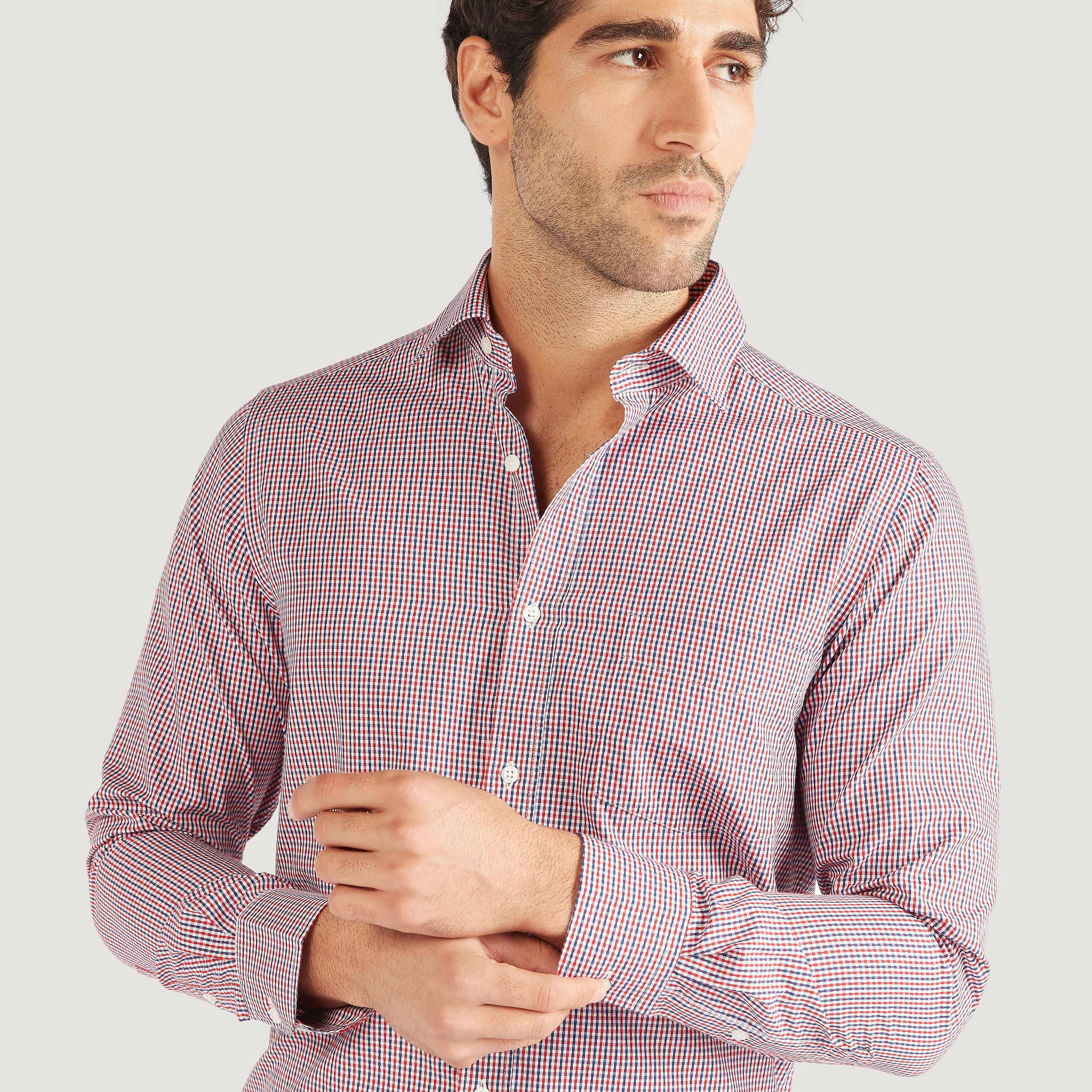 قميص كاروهات بزر علوي وأكمام طويلة وجيب على الصدر-men-clothing-shirts-image-3