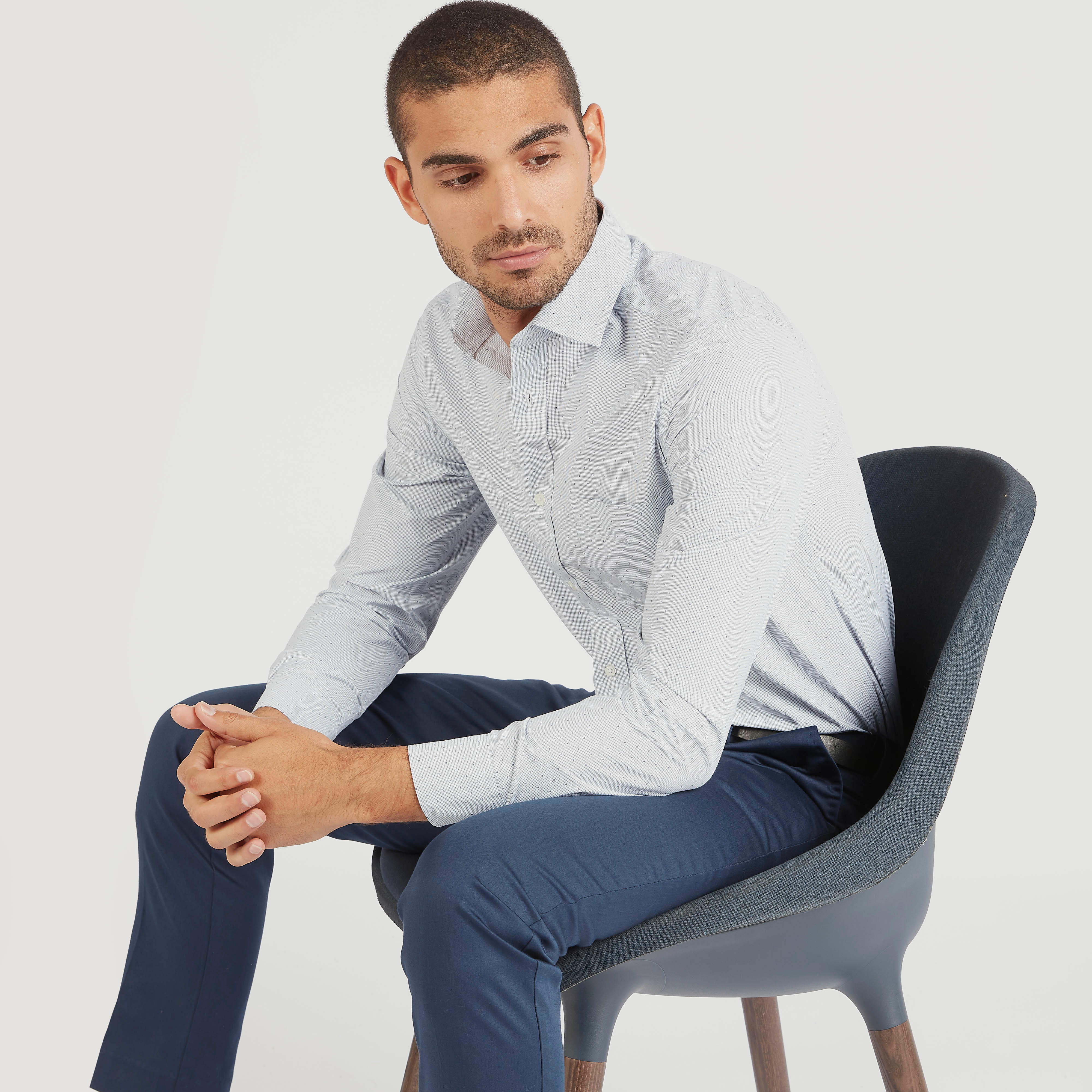قميص بزر علوي وطبعات وجيب على الصدر وأكمام طويلة-men-clothing-shirts-image-1