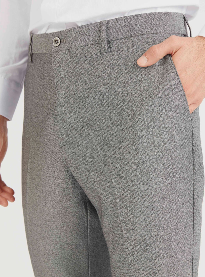 بنطلو بارز الملمس بقصّة سليم وزر إغلاق وجيوب-men-clothing-bottoms-trousersandchinos-trousers-image-3