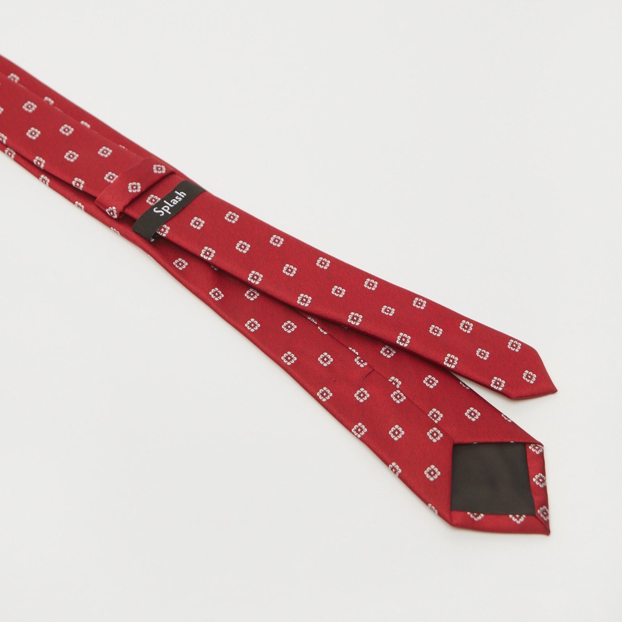 ربطة عنق بقصّة عادية وطبعات-men-tiesandcufflinks-pocketsquares-image-4