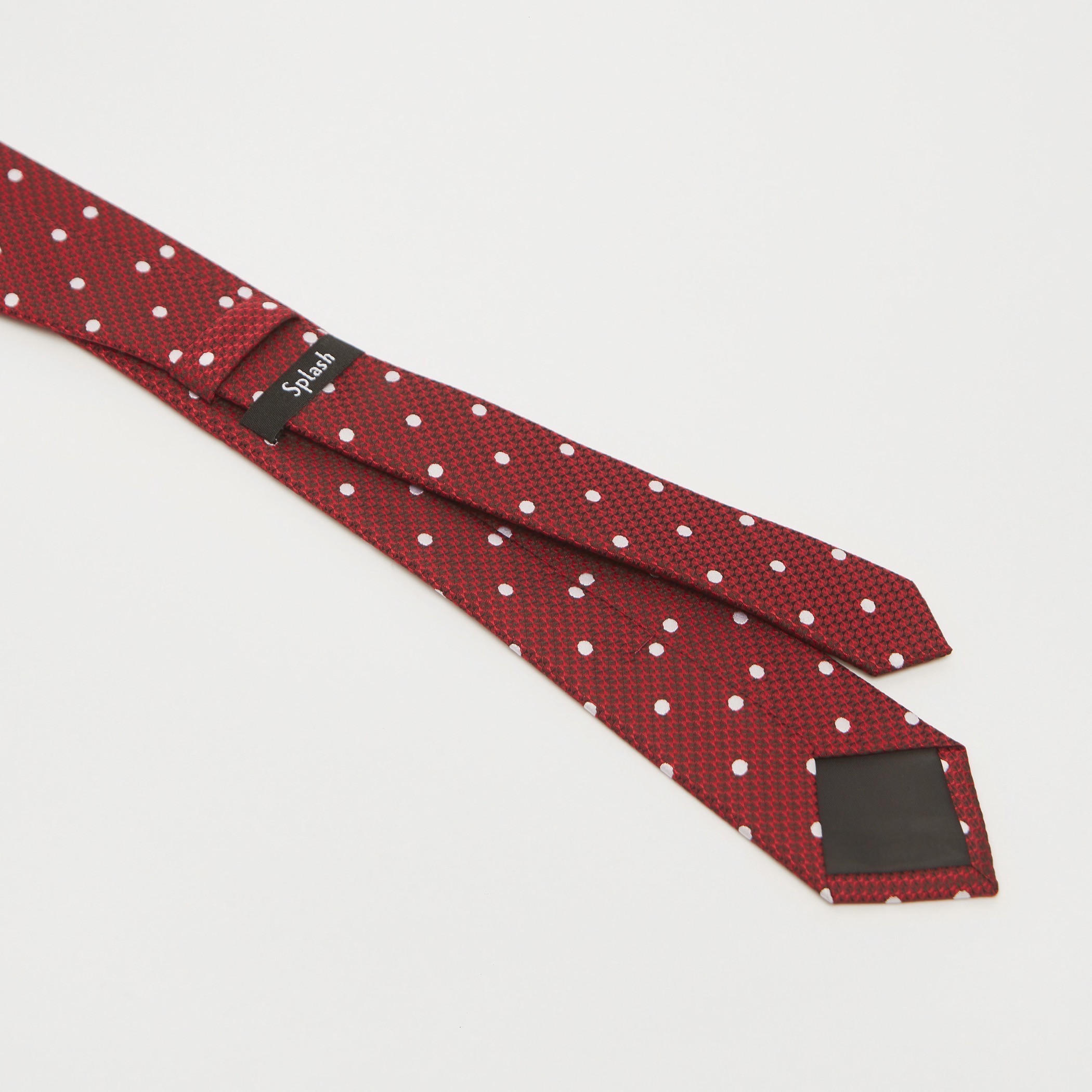 ربطة عنق بقصّة عادية وطبعات-men-tiesandcufflinks-pocketsquares-image-1