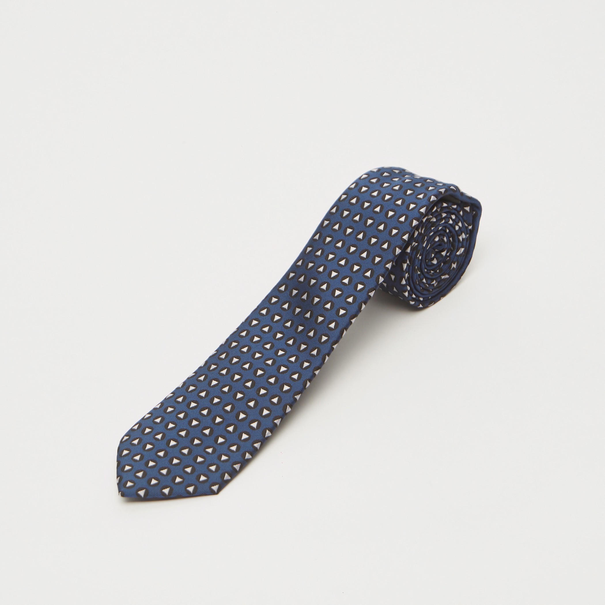 ربطة عنق بقصّة سليم وحلقة تثبيت وطبعات-men-tiesandcufflinks-pocketsquares-image-4