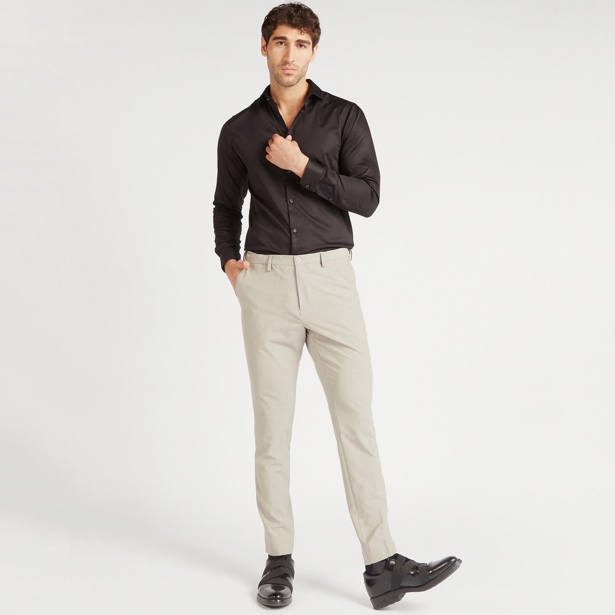 بنطلون رسمي سادة بزر إغلاق وجيوب-men-clothing-bottoms-trousersandchinos-trousers-image-3