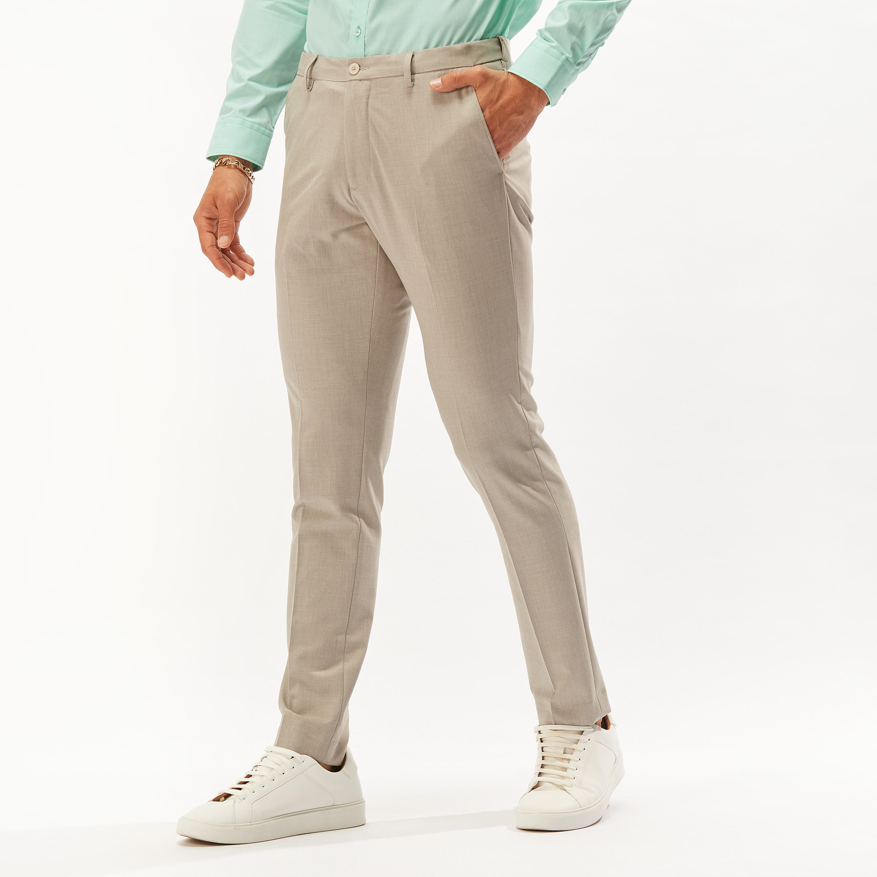بنطلون رسمي سادة بجيوب وزر إغلاق-men-clothing-trousersandchinos-trousers-image-1