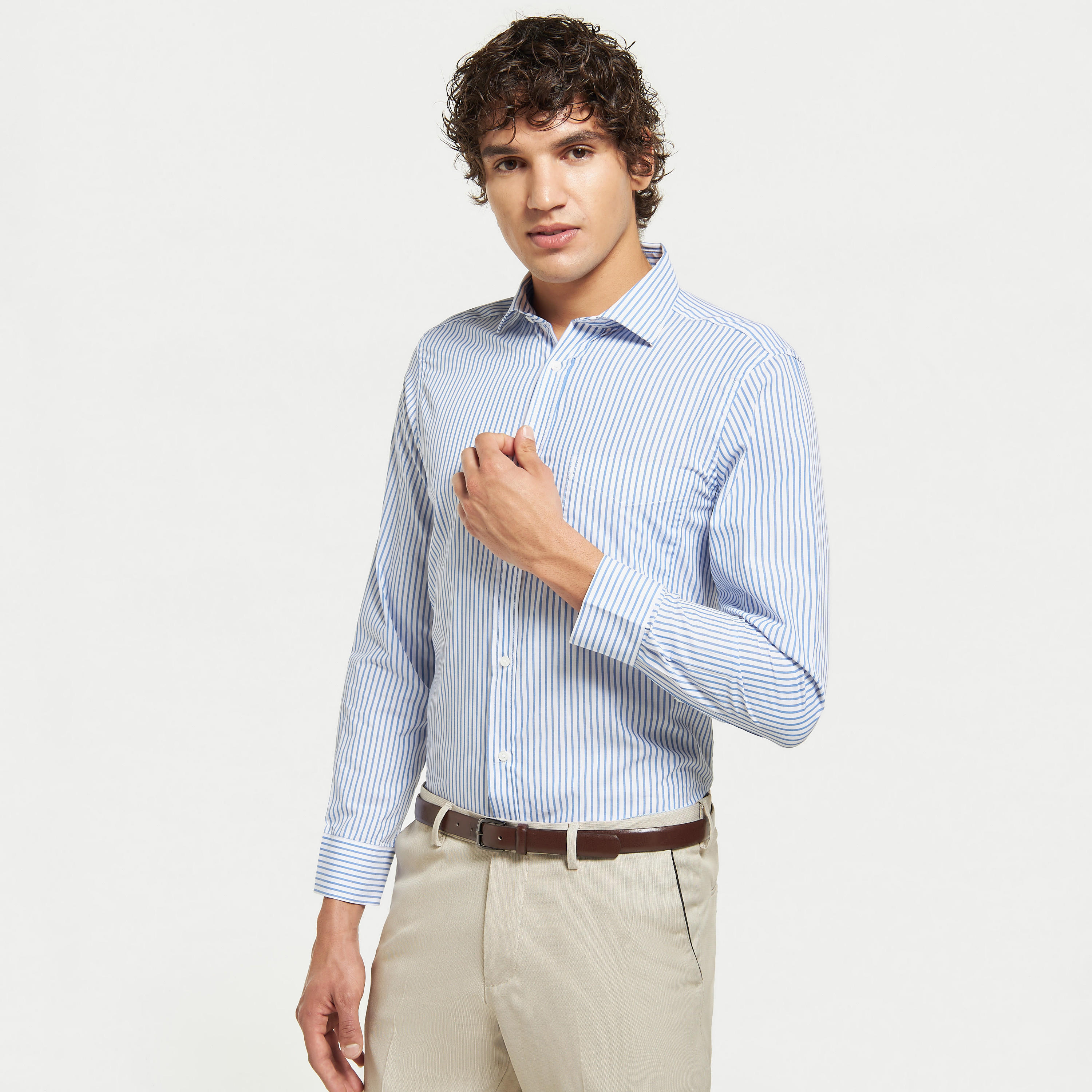 قميص مخطّط سهل الكي بياقة واسعة وأكمام طويلة-men-clothing-shirts-image-1