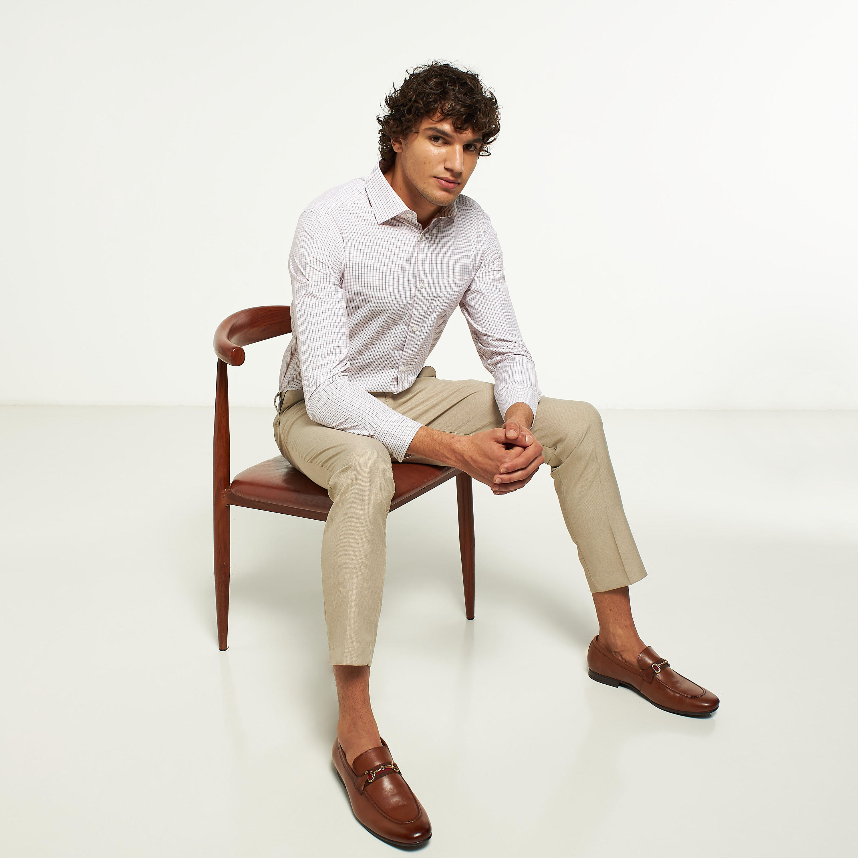 قميص رسمي كاروهات سهل الكي بأكمام طويلة وجيوب-men-clothing-shirts-image-2