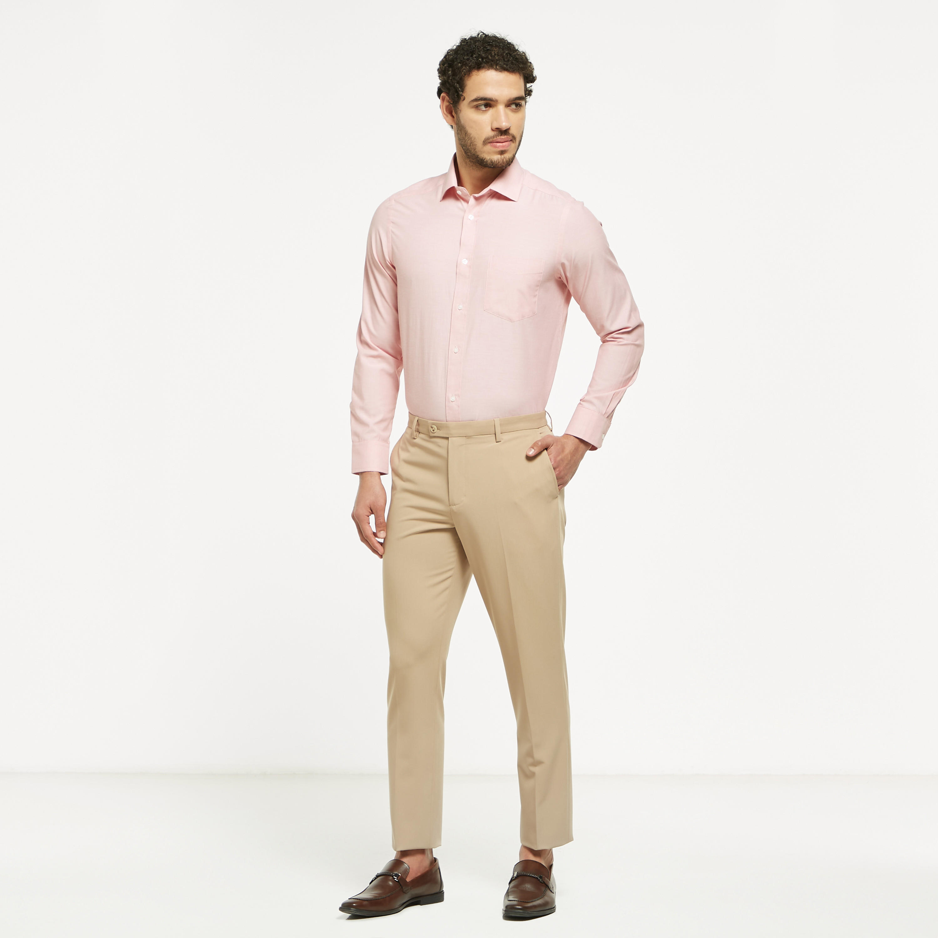 قميص رسمي سادة سهل الكي بأكمام طويلة وجيب على الصدر-men-clothing-shirts-image-2