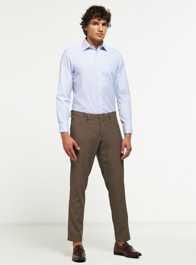 قميص رسمي سادة سهل الكي بأكمام طويلة وجيوب-men-clothing-shirts-image-3