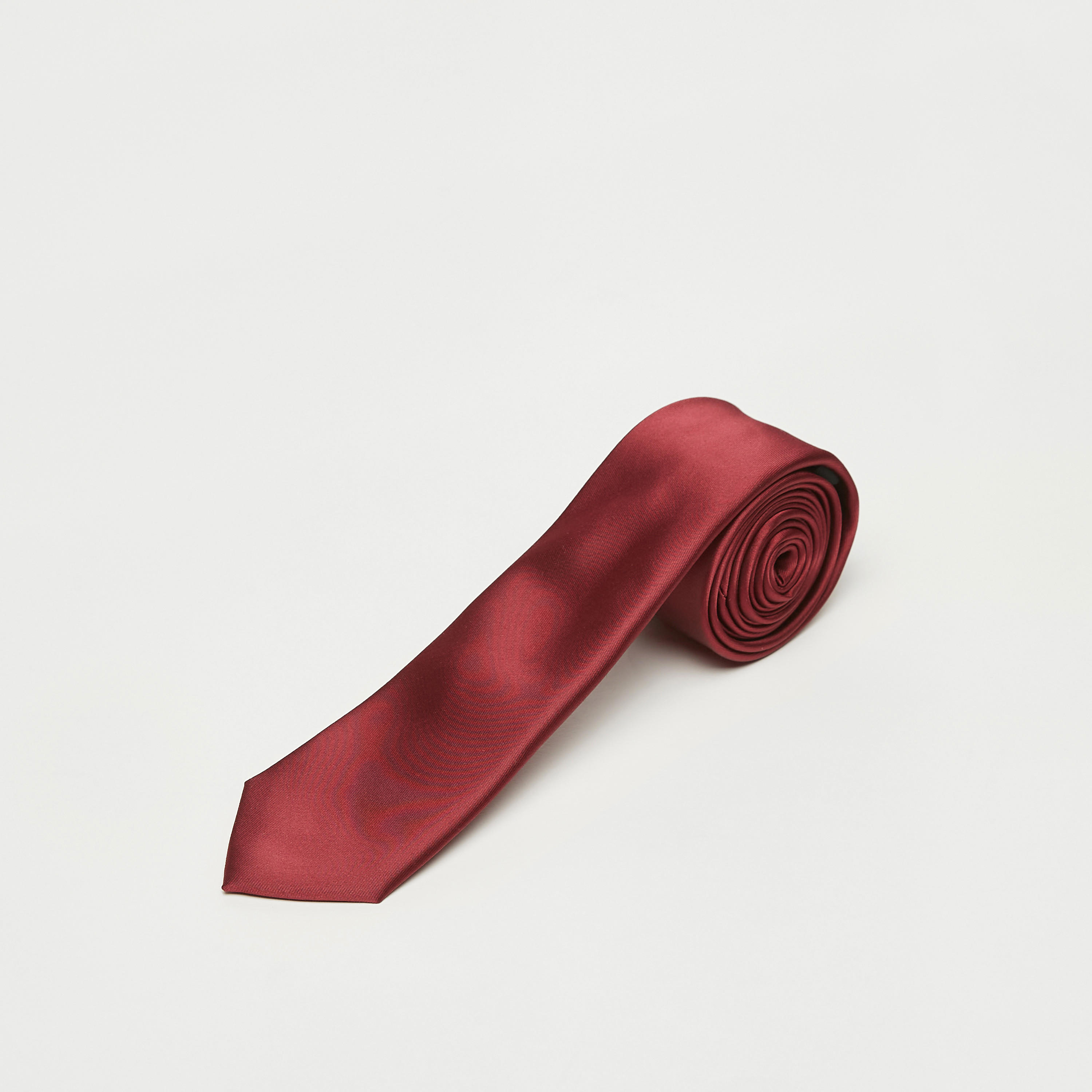 ربطة عنق سادة بحلقة تثبيت-men-tiesandcufflinks-pocketsquares-image-3
