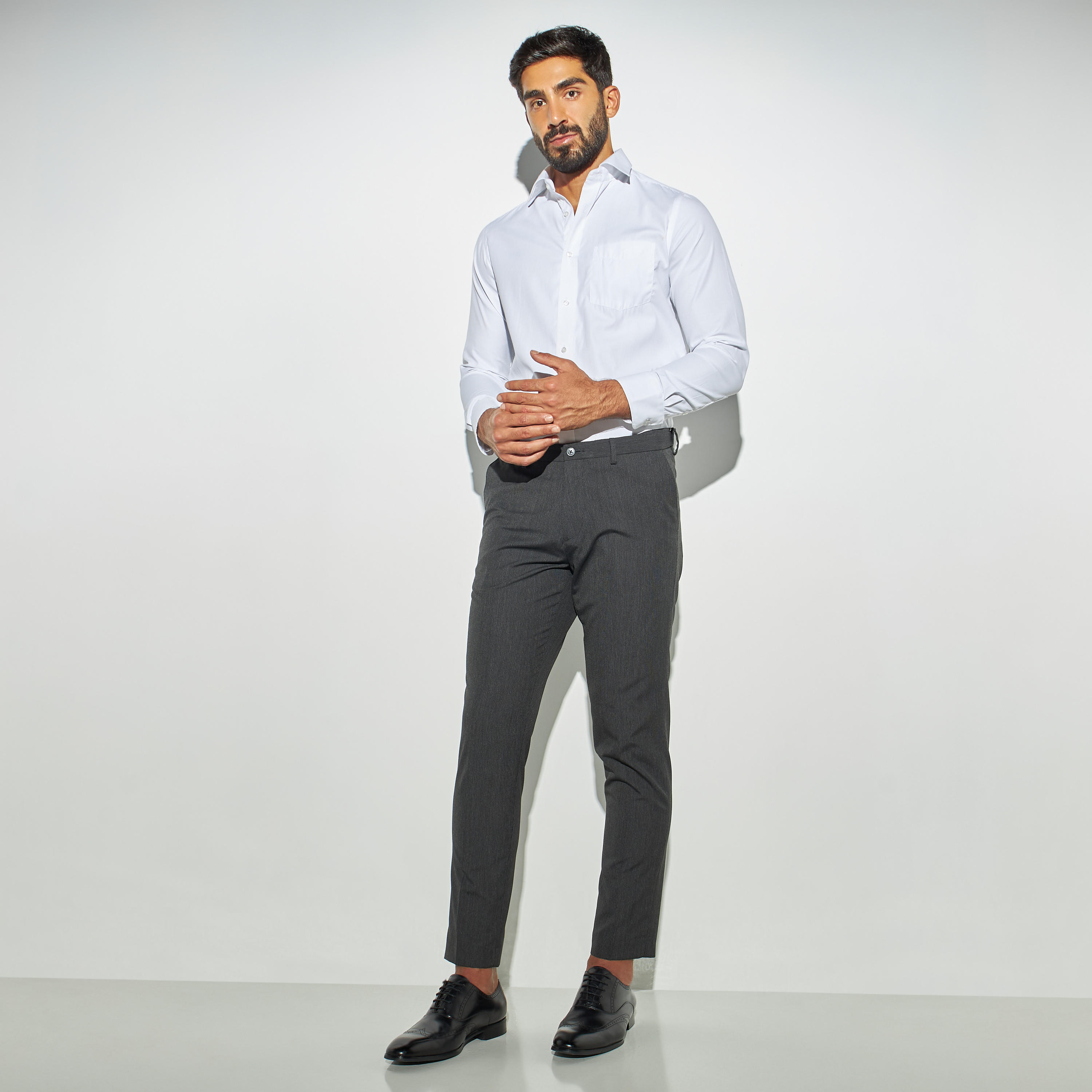 قميص سهل الكي سادة بجيب وأكمام طويلة-men-clothing-shirts-image-2