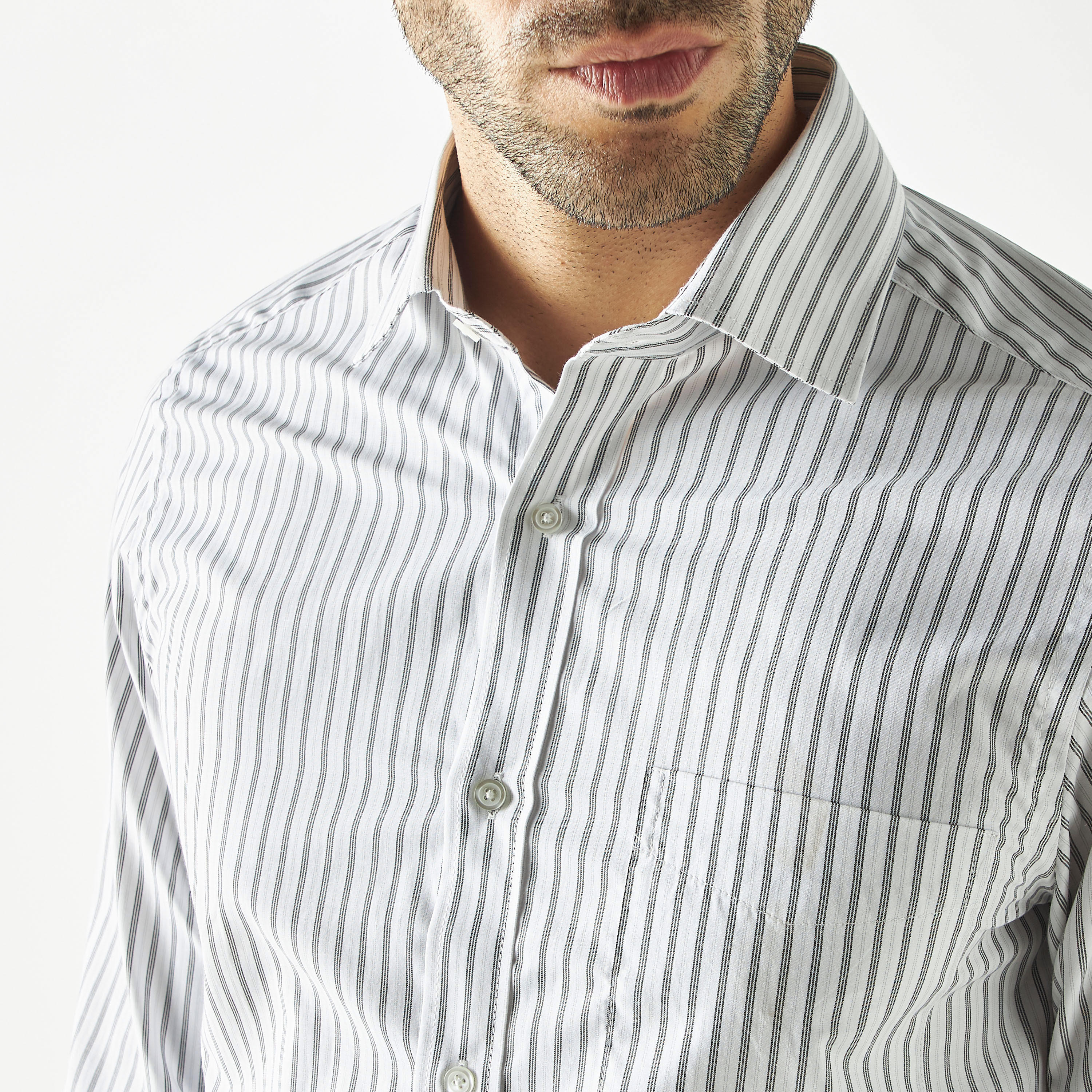 قميص مخطط سهل الكي بجيب وأكمام طويلة-men-clothing-shirts-image-4