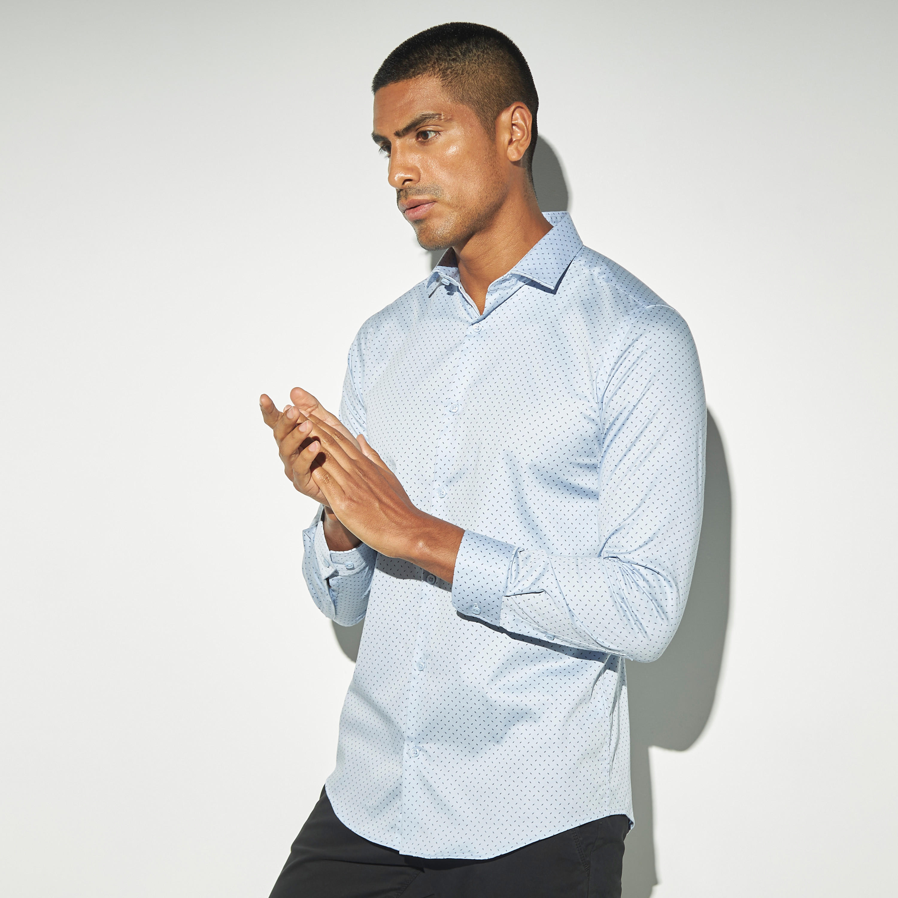 قميص بأكمام طويلة وطبعات بالكامل-men-clothing-shirts-image-1