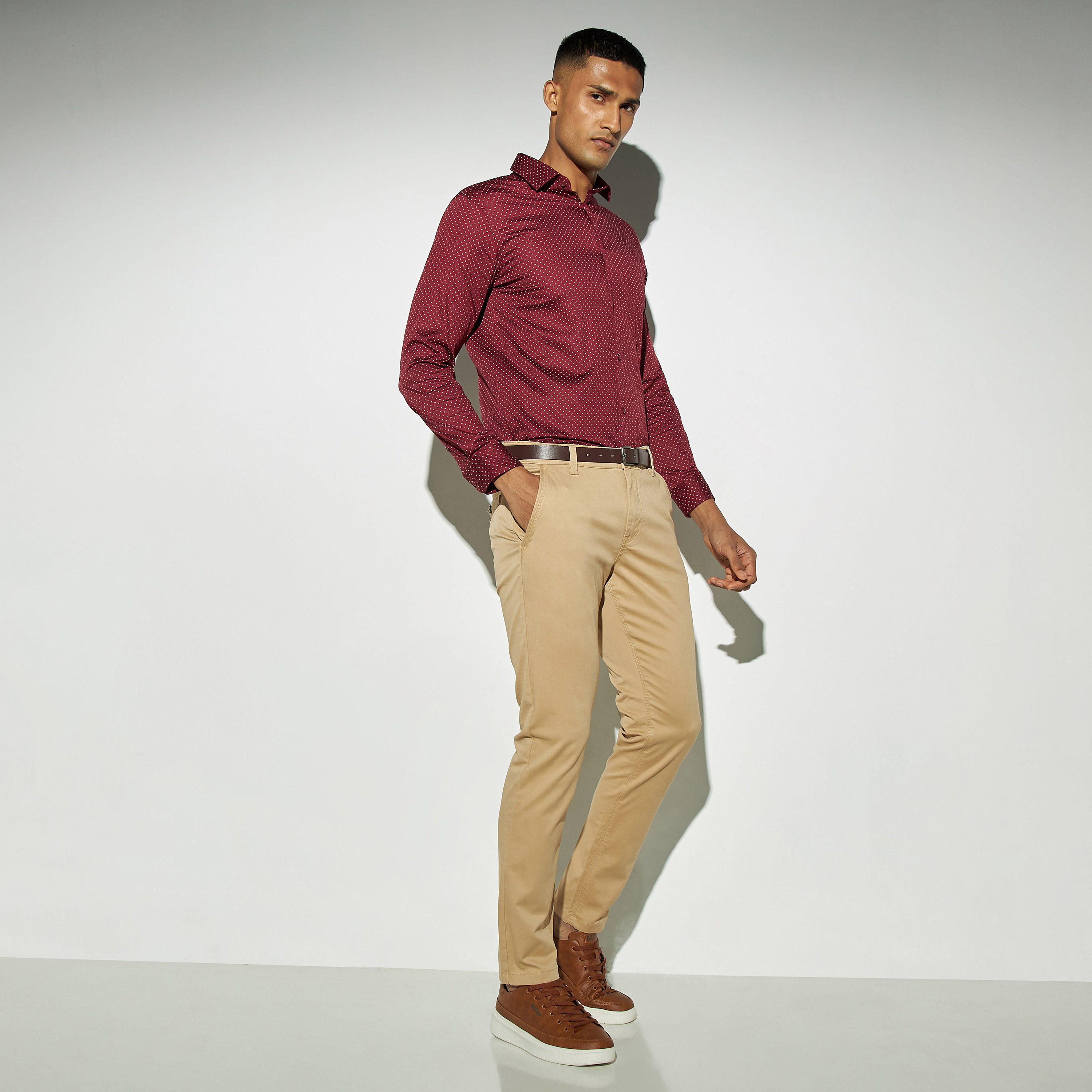 قميص بقصّة سليم وأكمام طويلة وطبعات-men-clothing-shirts-image-2