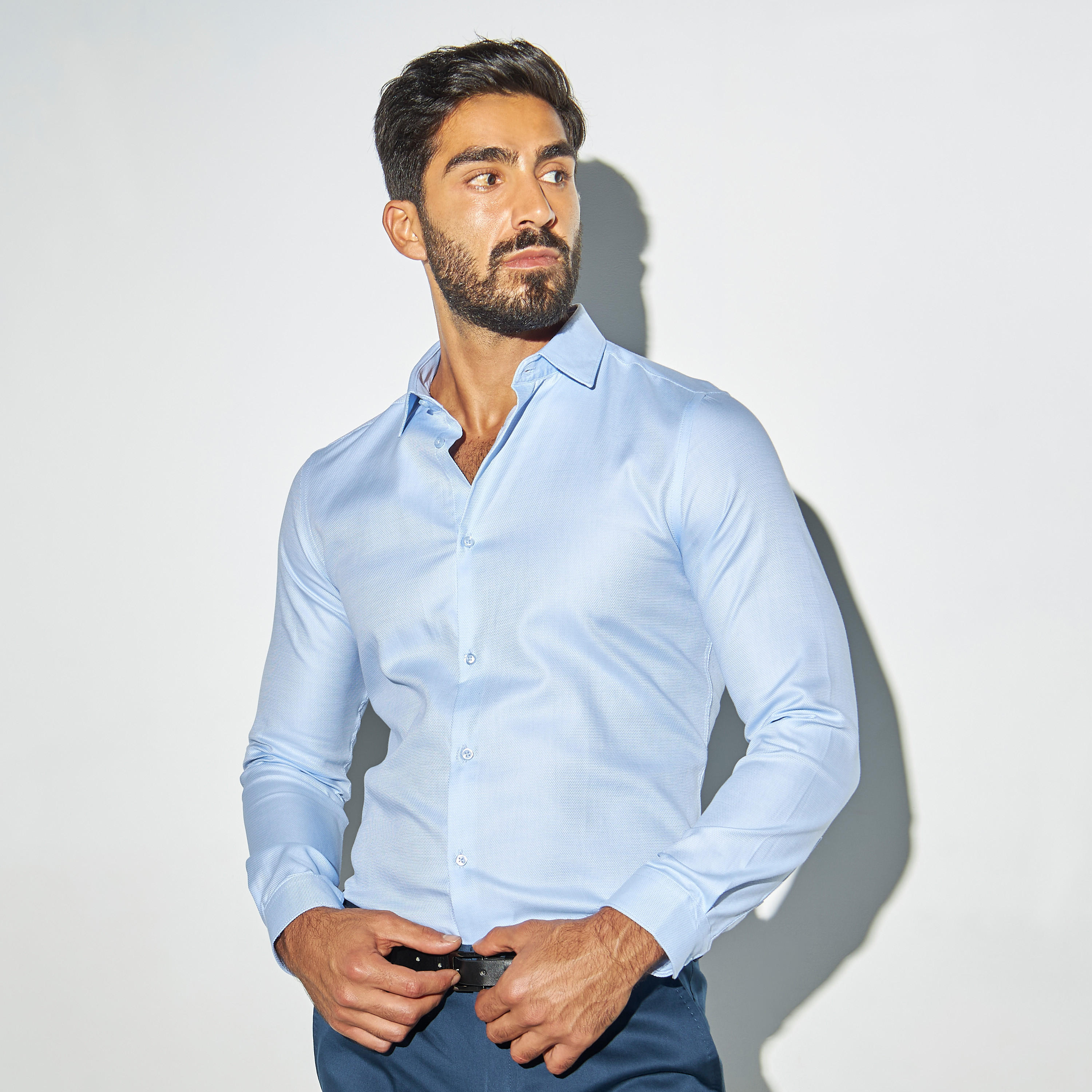 قميص مستدام بارز الملمس بقصّة سليم وأكمام طويلة-men-clothing-shirts-image-1