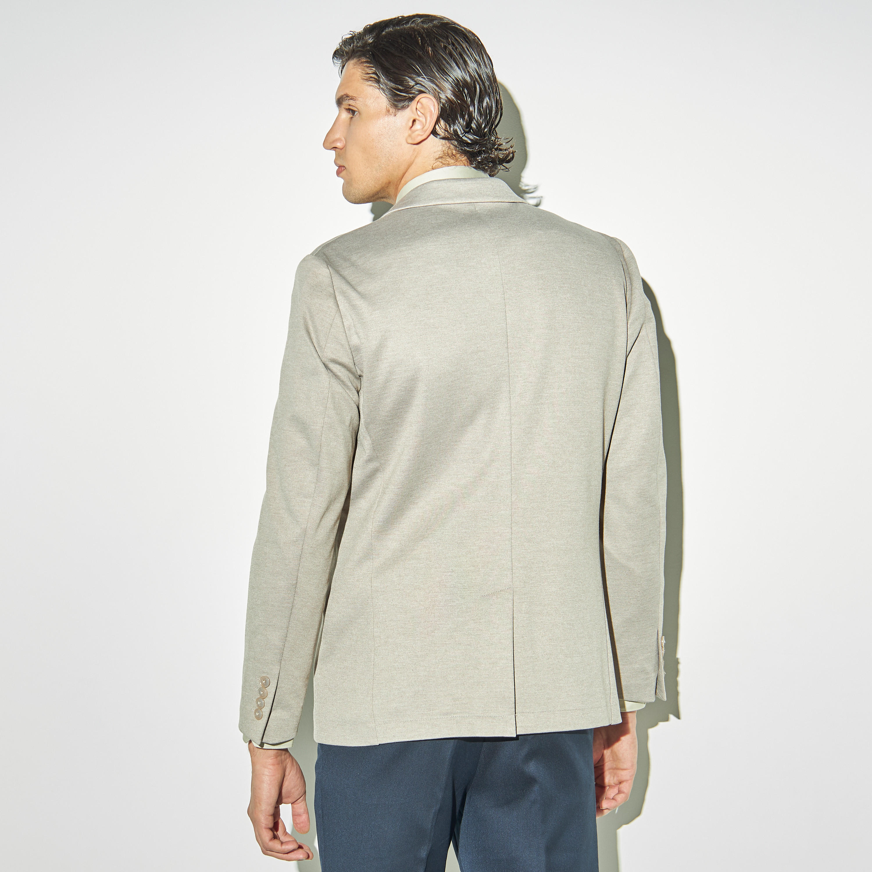 جاكيت بليزر بارز الملمس بياقة مطوية وأكمام طويلة-men-winterwear-jacketsandblazers-image-3