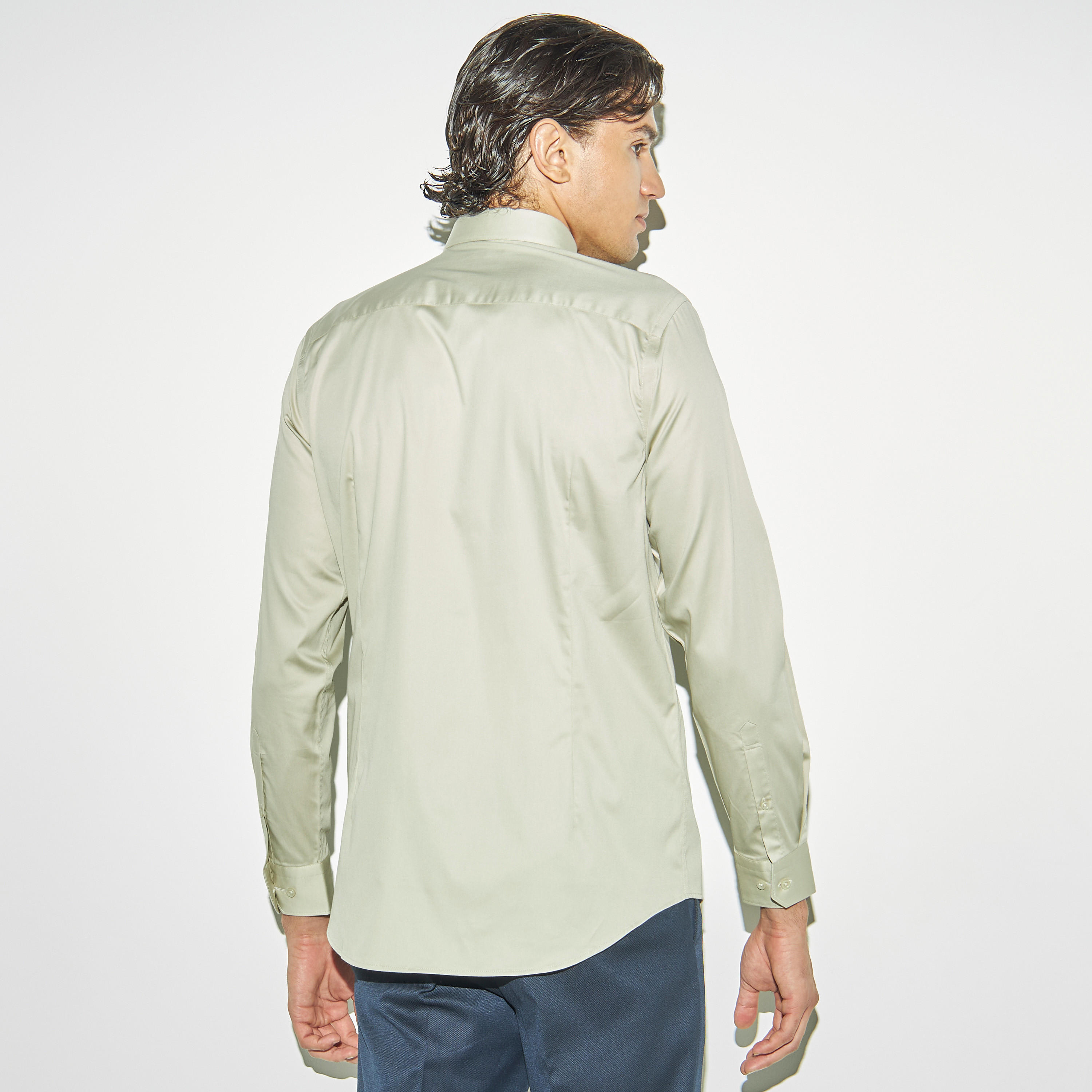 قميص سادة بقصّة سليم وأكمام طويلة-men-clothing-shirts-image-3