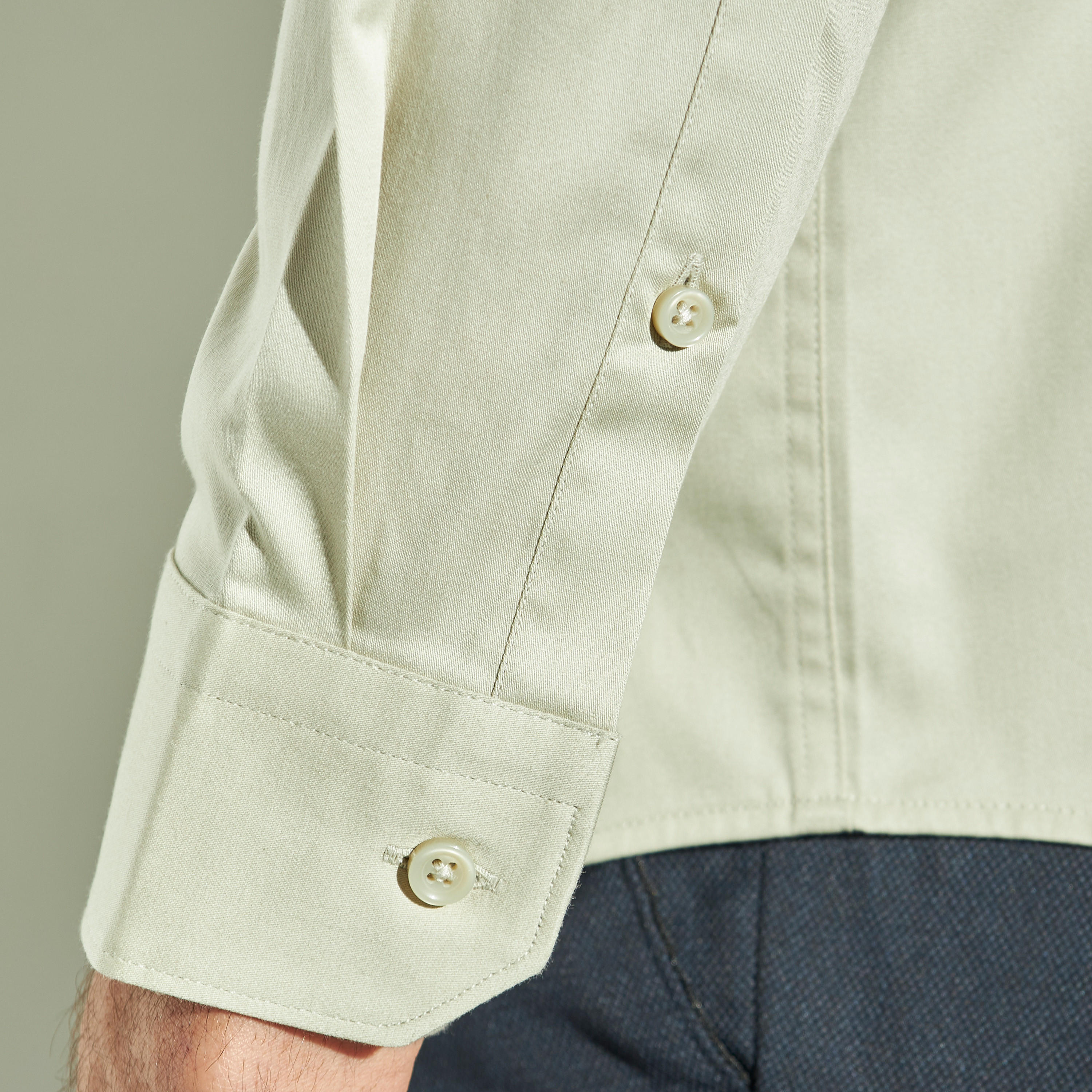 قميص سادة بقصّة سليم وأكمام طويلة-men-clothing-shirts-image-1