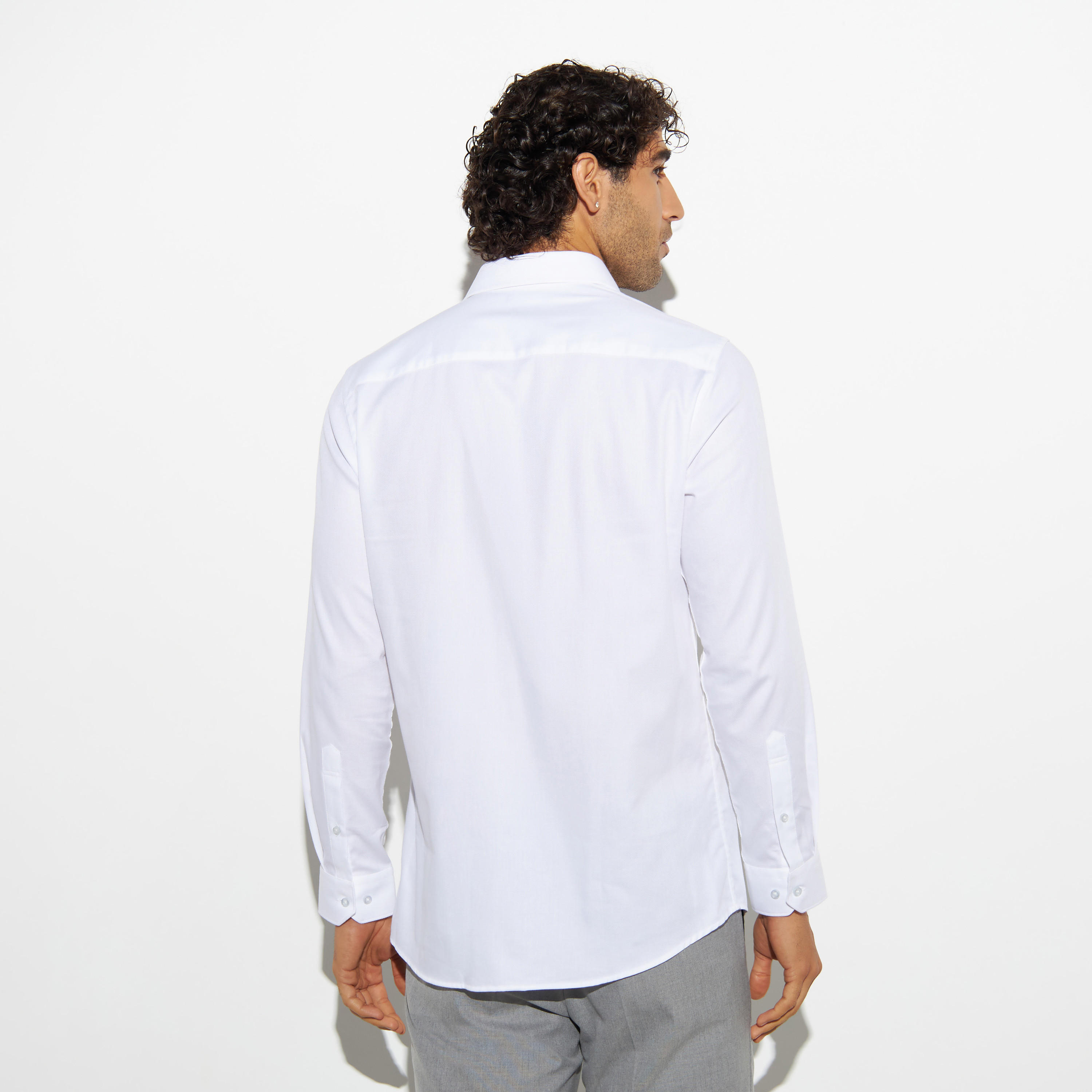 قميص تويل سادة بأكمام طويلة-men-clothing-shirts-image-3