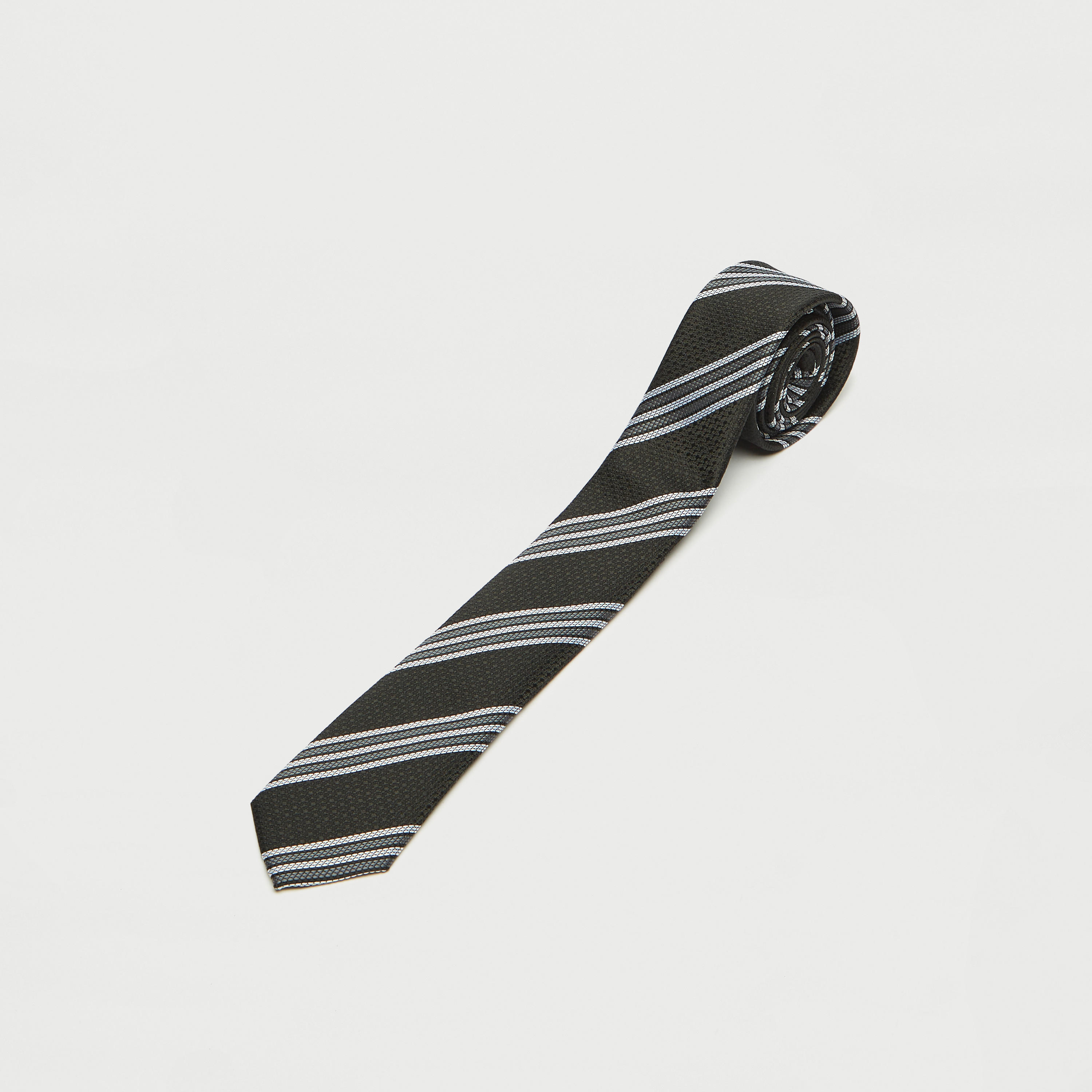 ربطة عنق رسميّة بارزة الملمس ومخططة مع حلقة تثبيت-men-tiesandcufflinks-pocketsquares-image-3