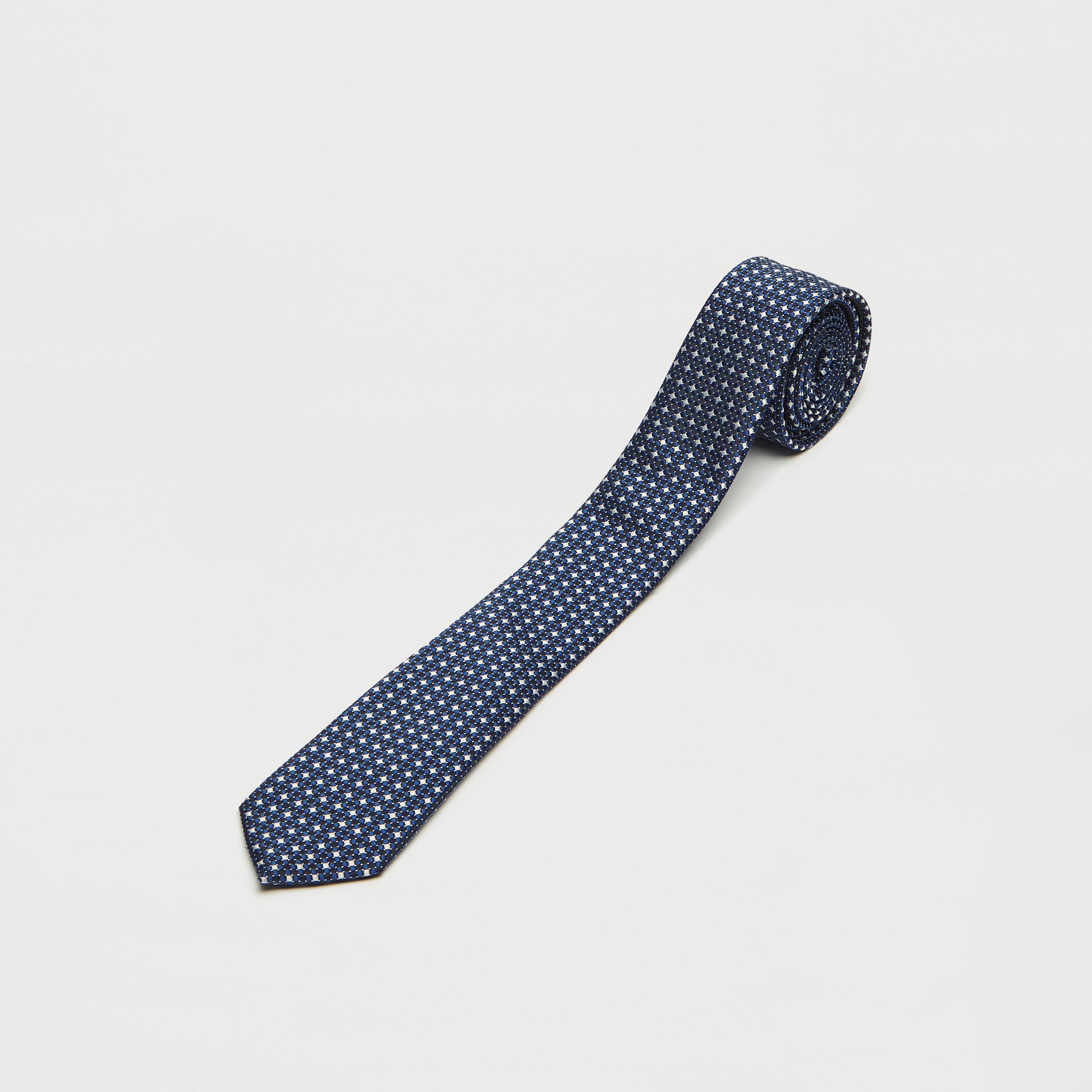 ربطة عنق رسميّة بارزة الملمس مع حلقة تثبيت-men-tiesandcufflinks-pocketsquares-image-3