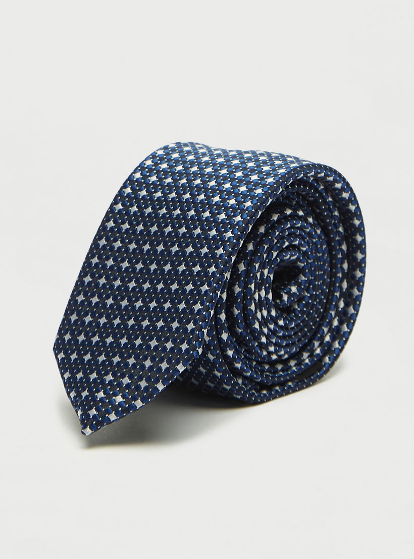 ربطة عنق رسميّة بارزة الملمس مع حلقة تثبيت-men-tiesandcufflinks-pocketsquares-image-2