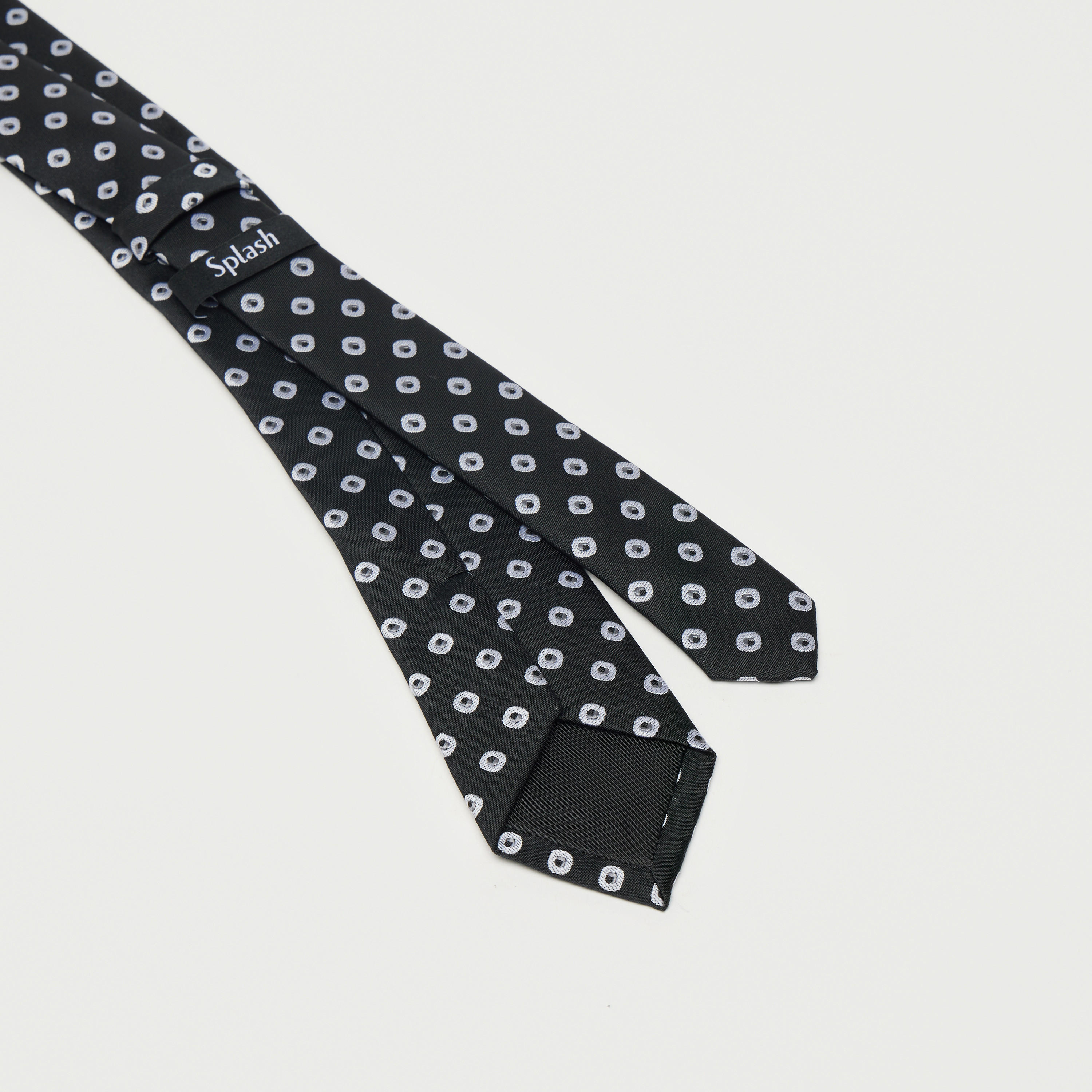 ربطة عنق بِطبعات وحلقة تثبيت-men-tiesandcufflinks-pocketsquares-image-6